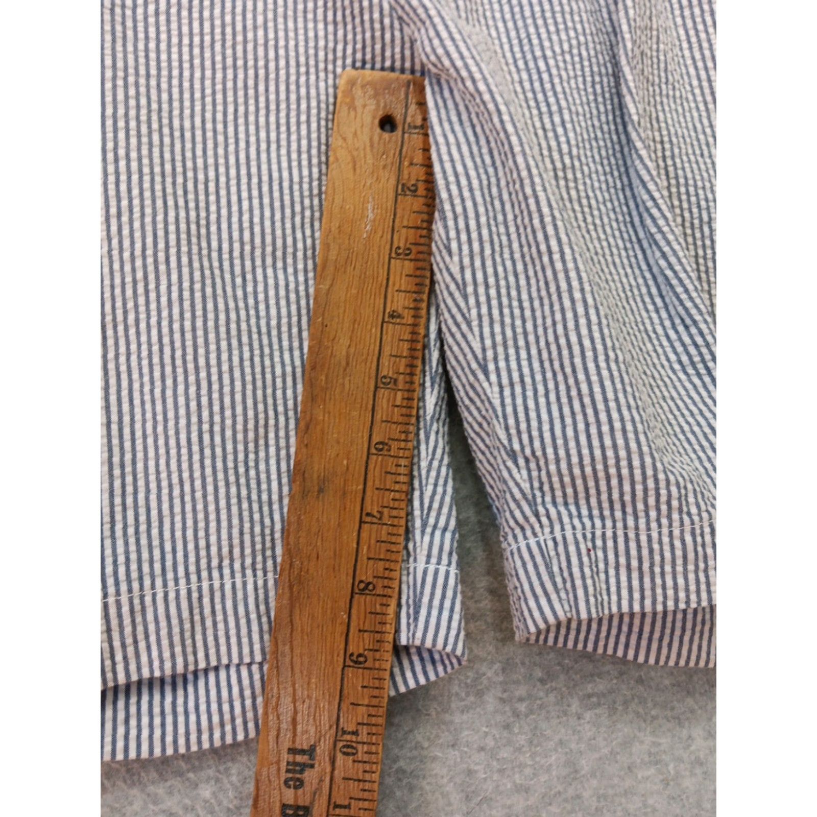 Polo Ralph Lauren VINTAGE Polo Ralph Lauren Shorts Mens Size 40 Blue White Striped Seersucker Golf GUC Size US L / EU 52-54 / 3 - 7 Thumbnail