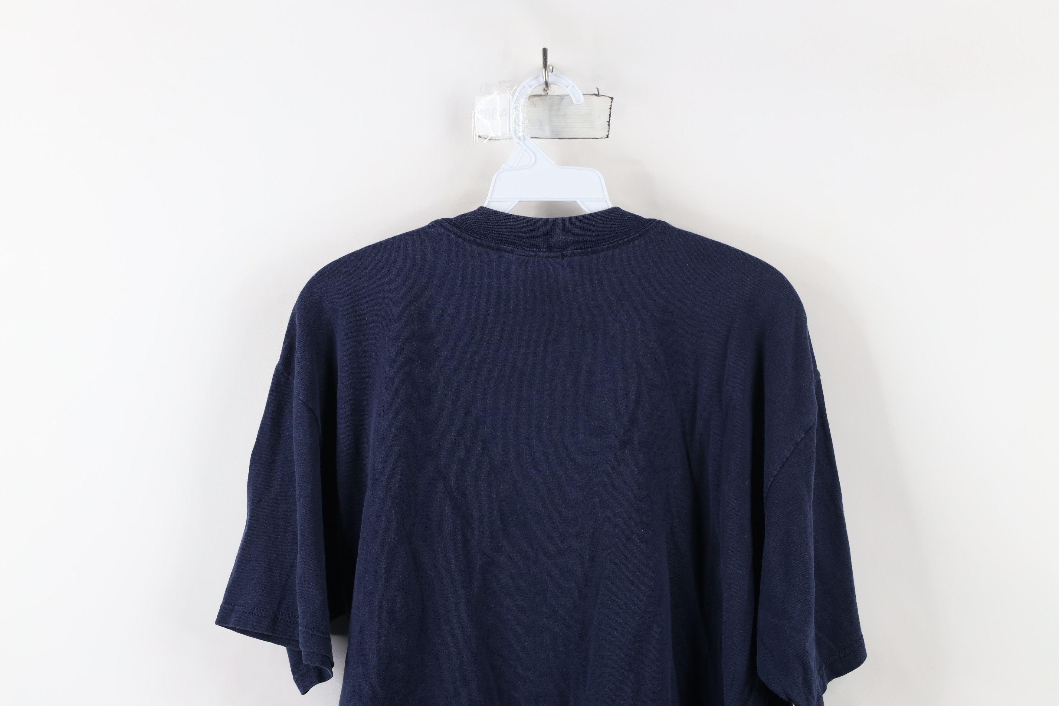 Vintage Vintage Champs University of Michigan Football T-Shirt Size US L / EU 52-54 / 3 - 13 Thumbnail