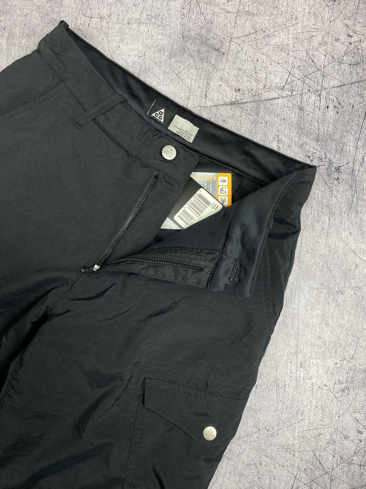Nike Vintage Nike ACG Cargo Pants Outdoor Life Size 28 Size US 28 / EU 44 - 11 Thumbnail