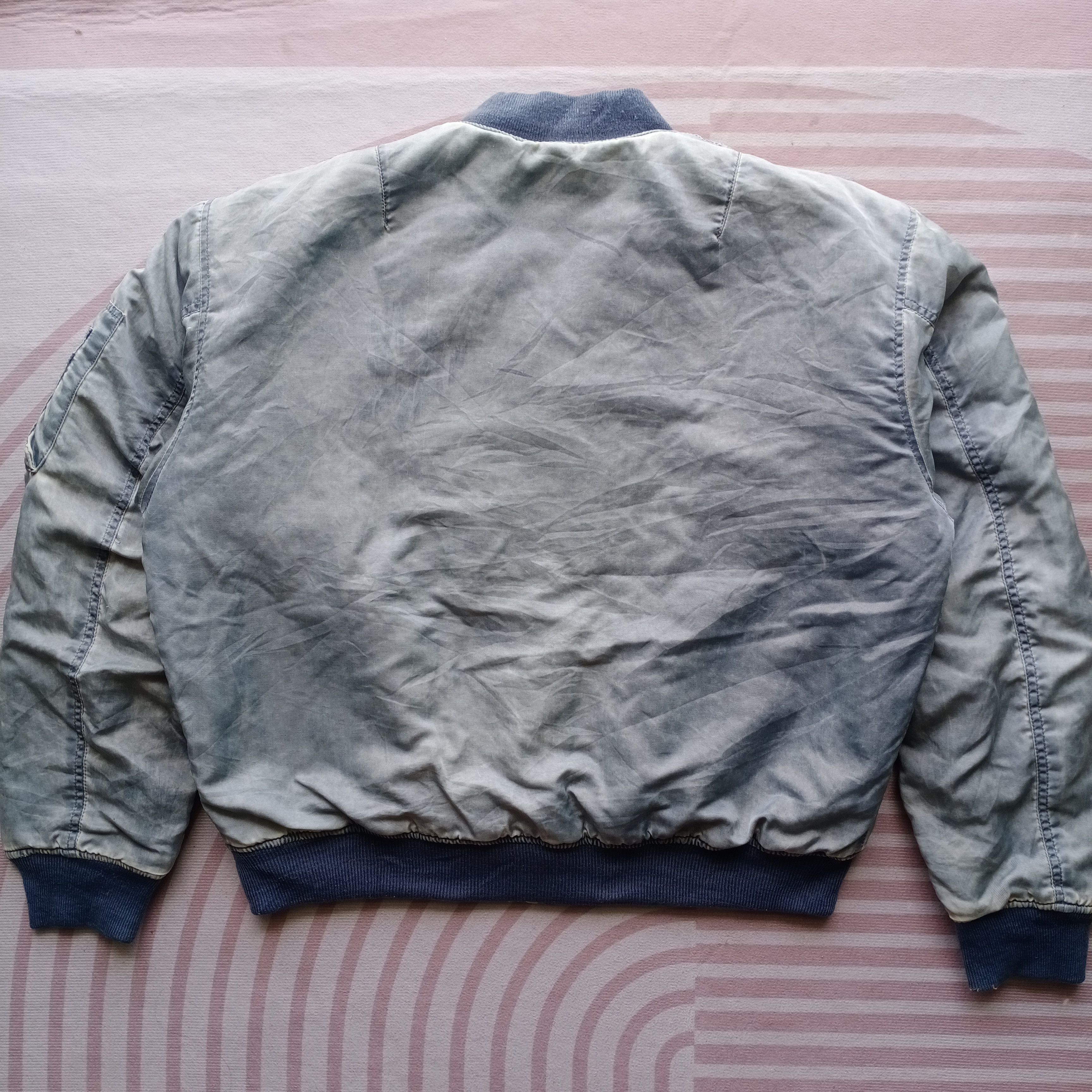 Vintage Vintage Suntory Boss Coffee Sun Faded Ma-1 Bomber Jacket Size US XL / EU 56 / 4 - 8 Thumbnail