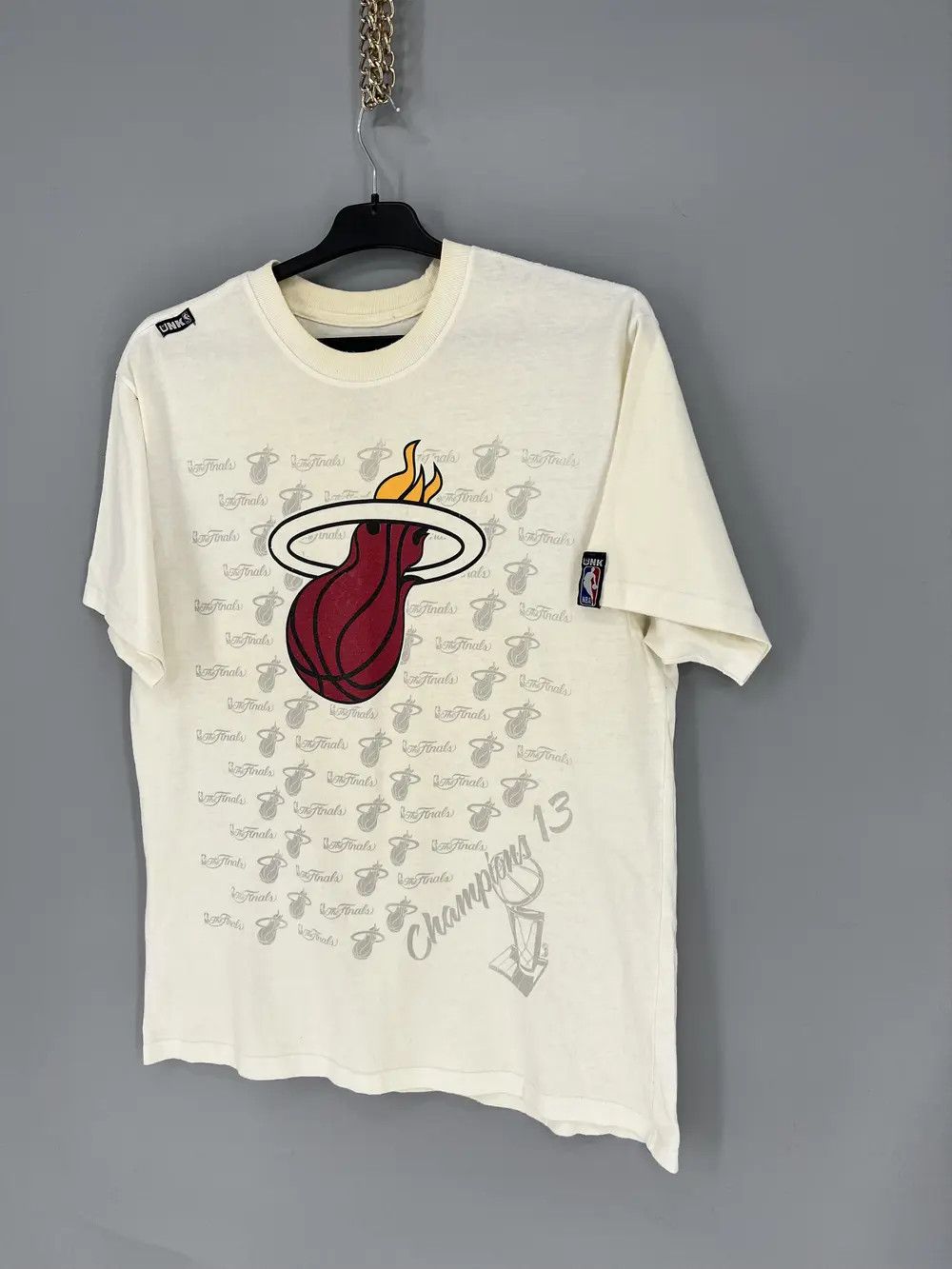 NBA Miami Heat NBA White T-Shirt The Champions 13 Short Sleeve Size US L / EU 52-54 / 3 - 3 Thumbnail