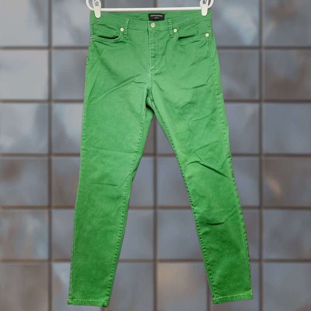 Banana Republic Banana Republic Jeans Women 10|30 Happy Green Mid Rise Skinny Fit Stretch Preppy Jeans Women 10 Regular Green Skinny Jeans Women Mens Girls Size 32" / US 10 / IT 46 - 1 Thumbnail