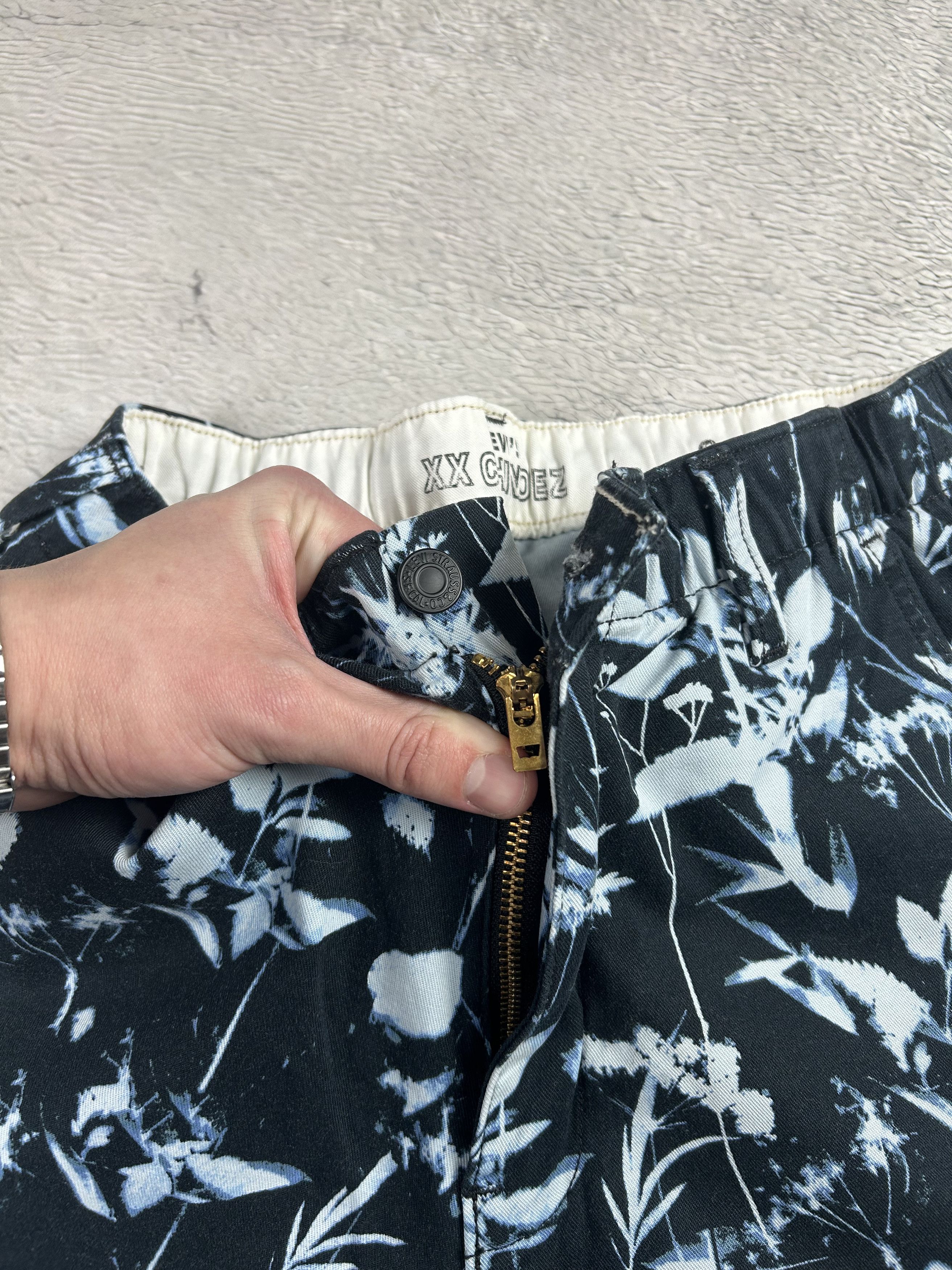 Levi's Levi's Premium XX Chino Ez Shorts In Civiar Black Floral Size US 30 / EU 46 - 6 Thumbnail