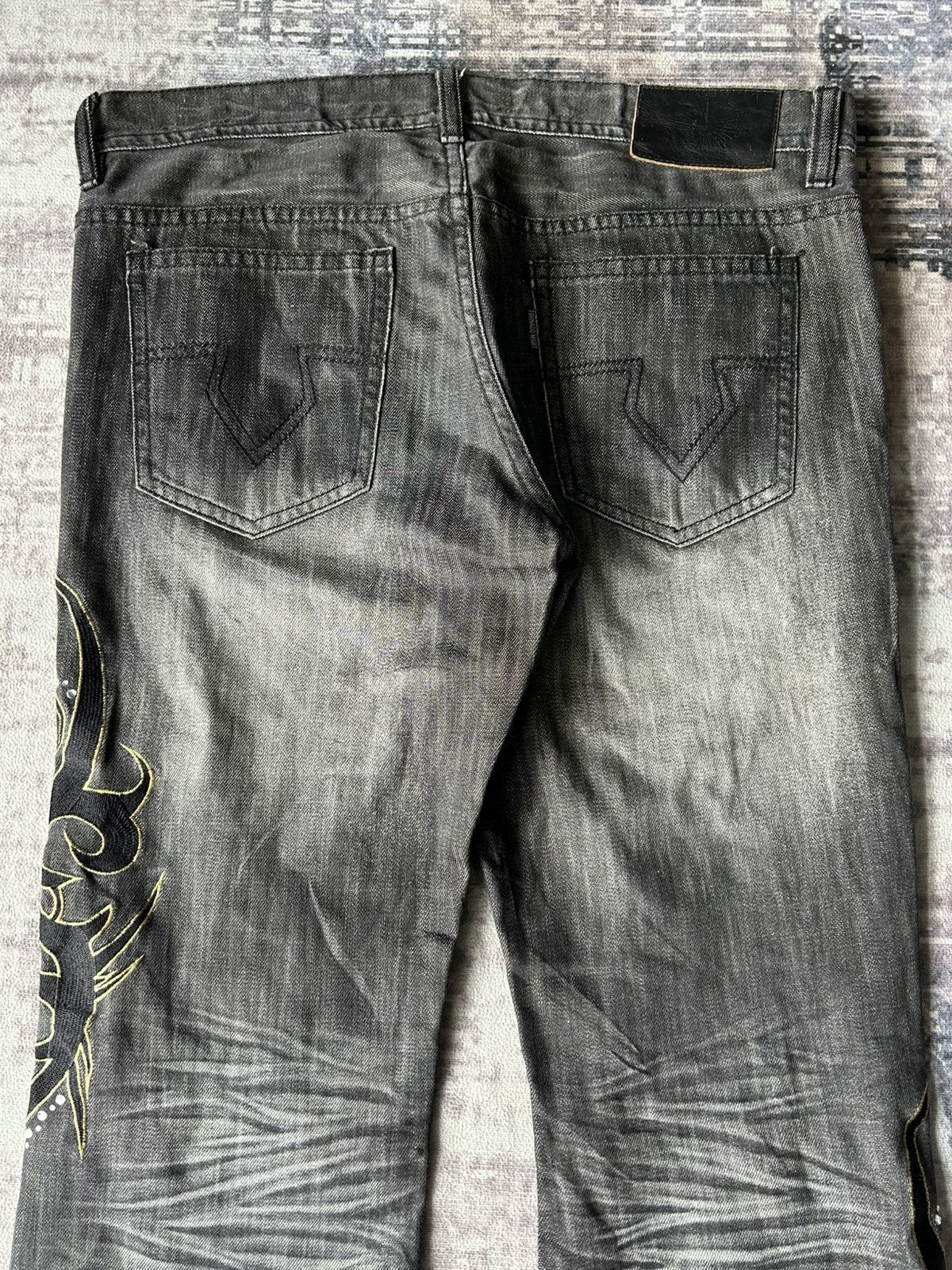 Tornado Mart ( Rare🤩 ) Tornado Mart Art Tribal Flared Jeans Size US 33 - 10 Thumbnail