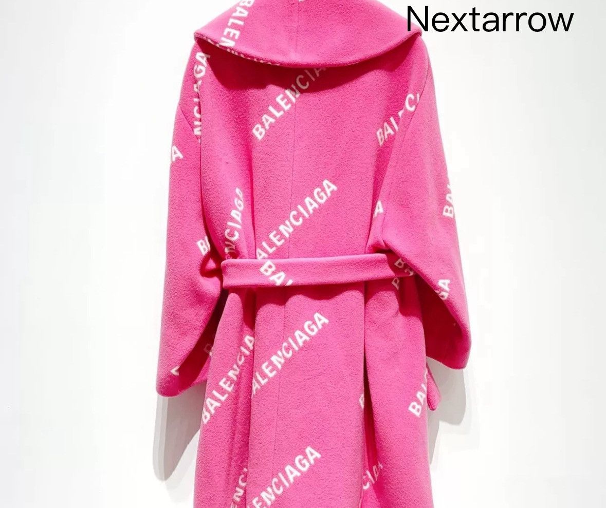 Balenciaga Balenciaga 2021 Spring/Summer Pink Logo Wool Blended Coat Size US M / EU 48-50 / 2 - 2 Thumbnail