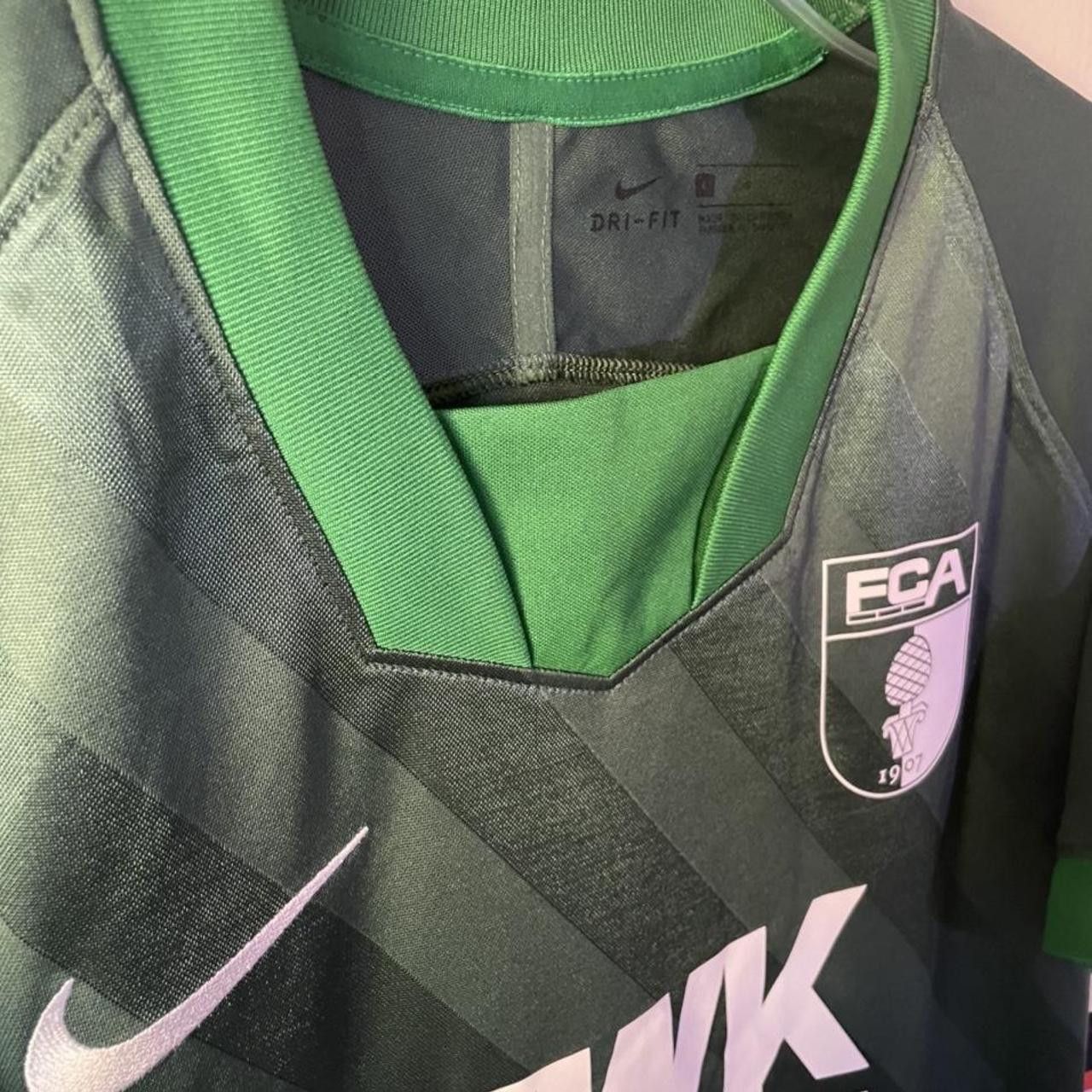 Nike 2020/2021 Augsburg Away Kit NWT Size US L / EU 52-54 / 3 - 4 Thumbnail