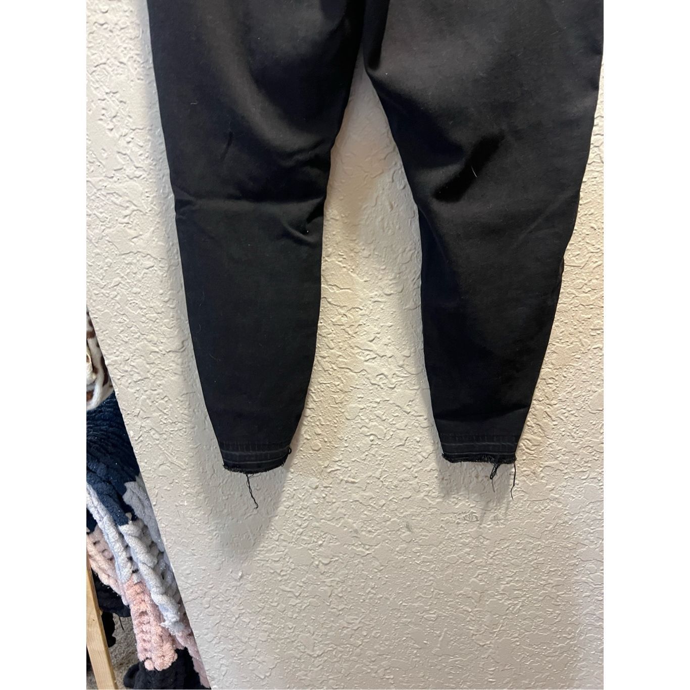 Other Kancan Black Distressed Skinny Jeans Woman’s Size XL Size 32" / US 10 / IT 46 - 9 Thumbnail