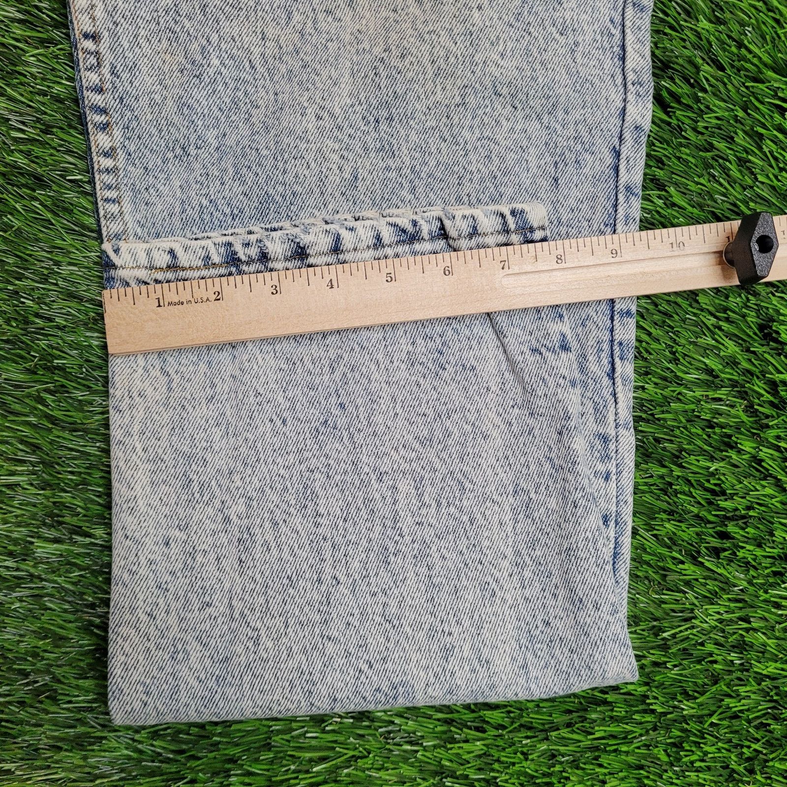 Levi's Vintage 90s Levi's 540 Jeans 33x29.5 USA Baggy Acid-Wash Size US 33 - 14 Thumbnail