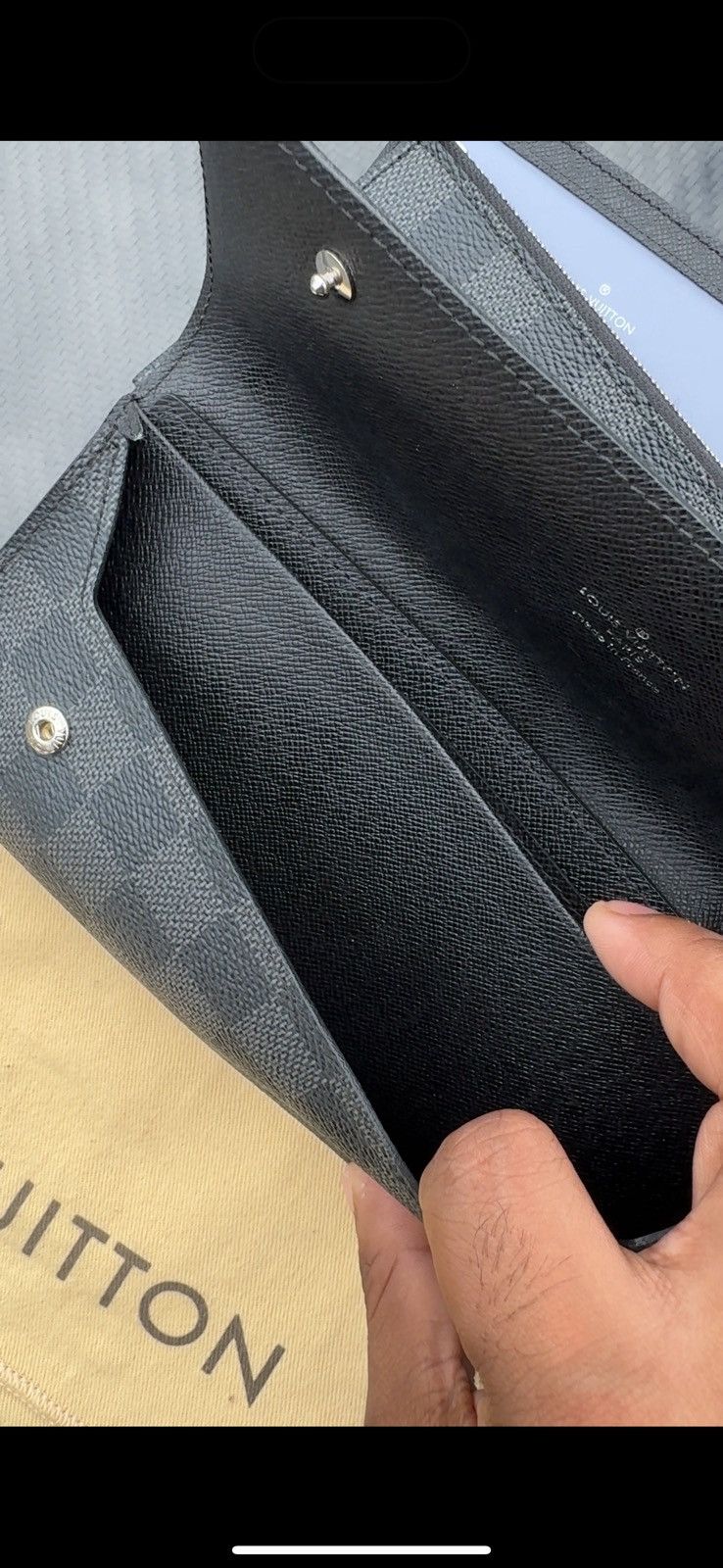 Louis Vuitton LOUIS VUITTON 🔥 BLACK AND GREY MONOGRAM POCKETBOOK (LIMITED) Size ONE SIZE - 18 Thumbnail