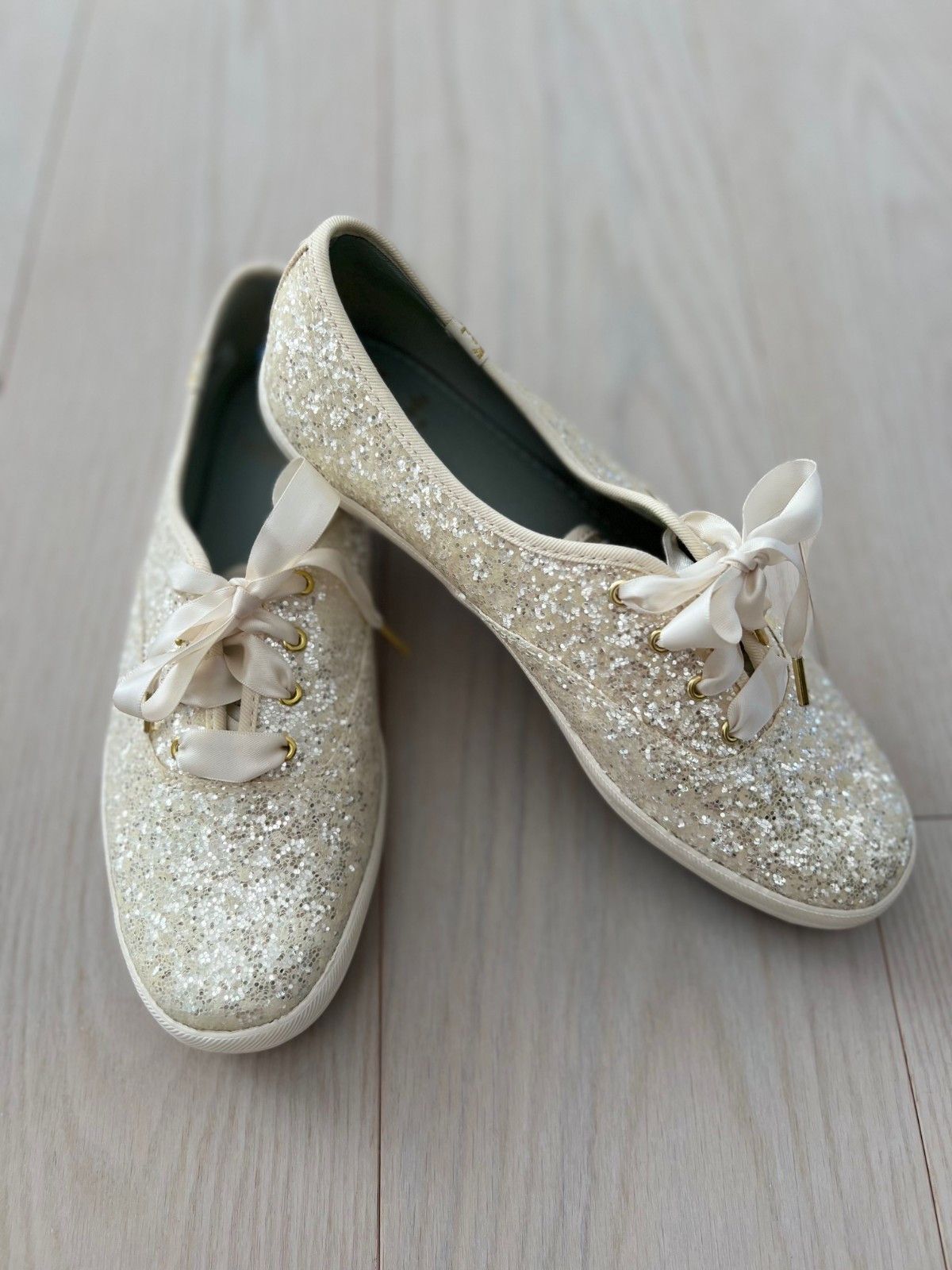 Kate Spade Keds X Kate Spade WF53272 Glitter Sneakers Cream ( 9 ) Size US 9 / IT 39 - 2 Thumbnail