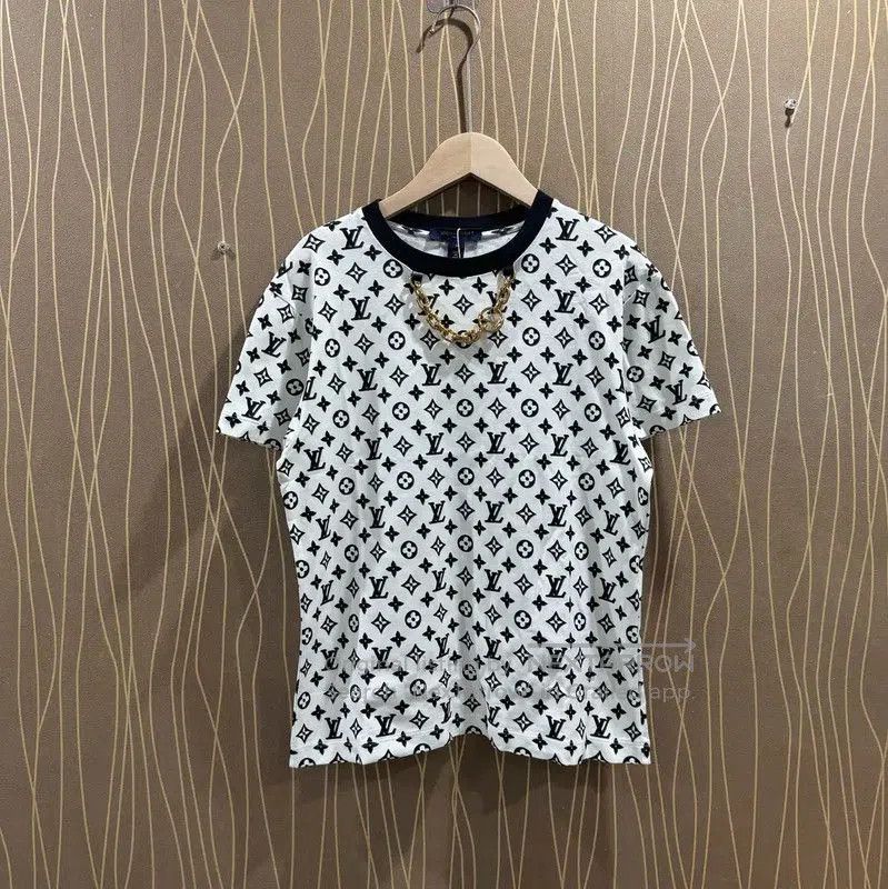 Louis Vuitton Louis Vuitton Women's White Cotton T. Size S / US 4 / IT 40 - 1 Thumbnail