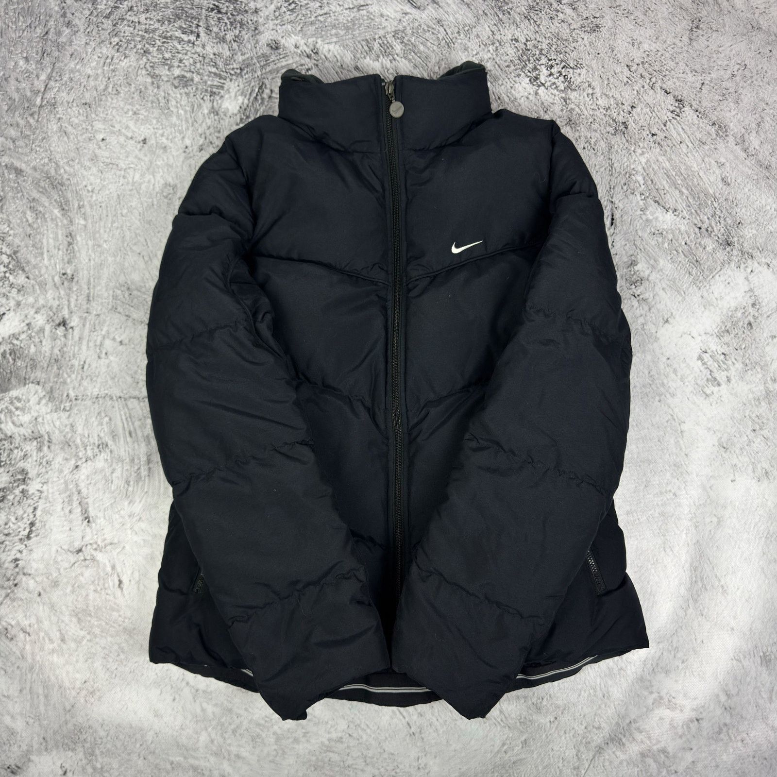 Nike Nike Women's Black White Swoosh Full Zip Puffer Jacket Large Size L / US 10 / IT 46 - 1 Thumbnail
