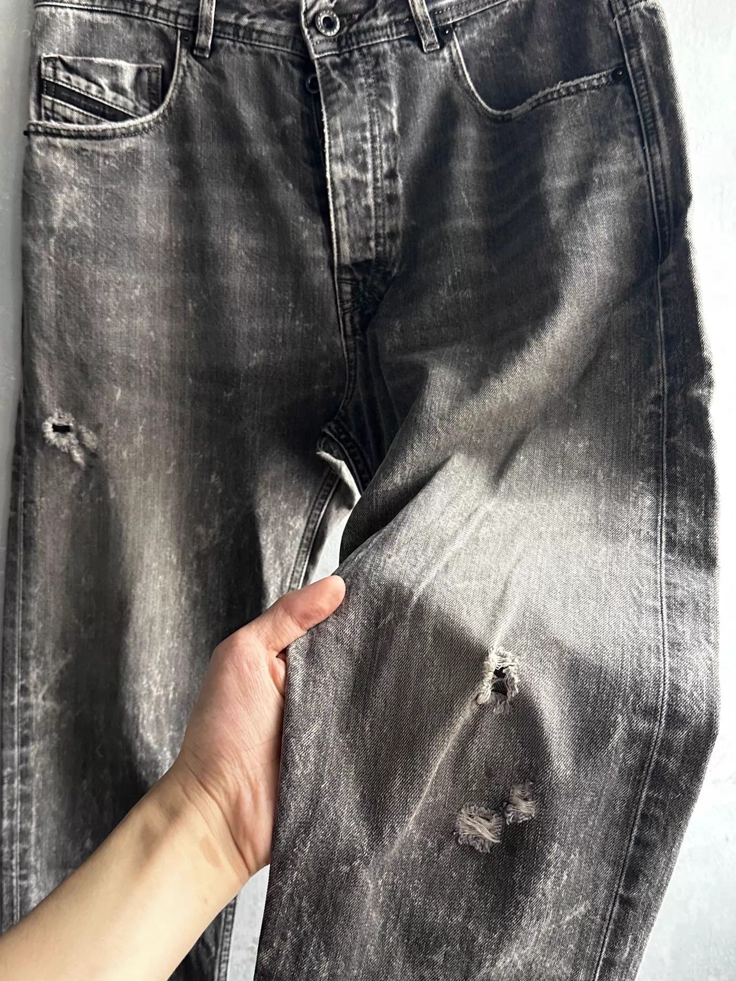 Diesel Diesel Black Gold Early Distressed Snowflake 32 Jeans Size US 32 / EU 48 - 4 Thumbnail