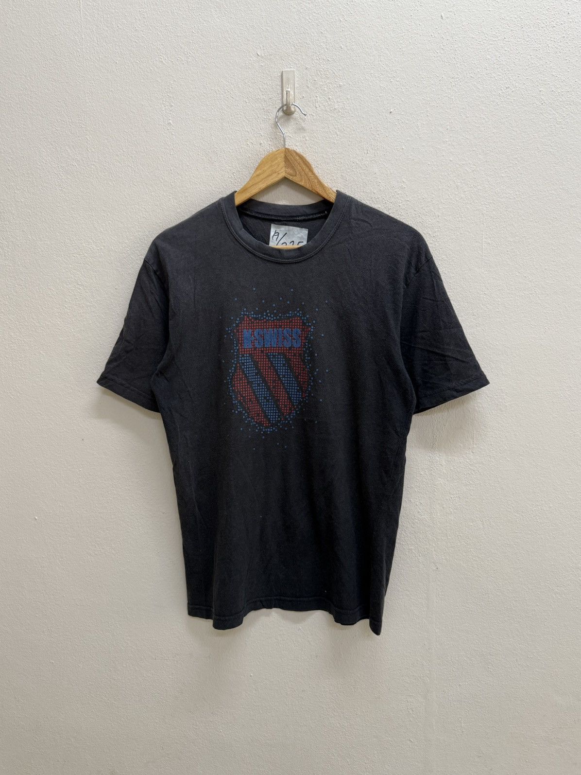 K-Swiss Sun Faded🔥Vintage K-Swiss Biglogo Tshirt Size US S / EU 44-46 / 1 - 3 Thumbnail