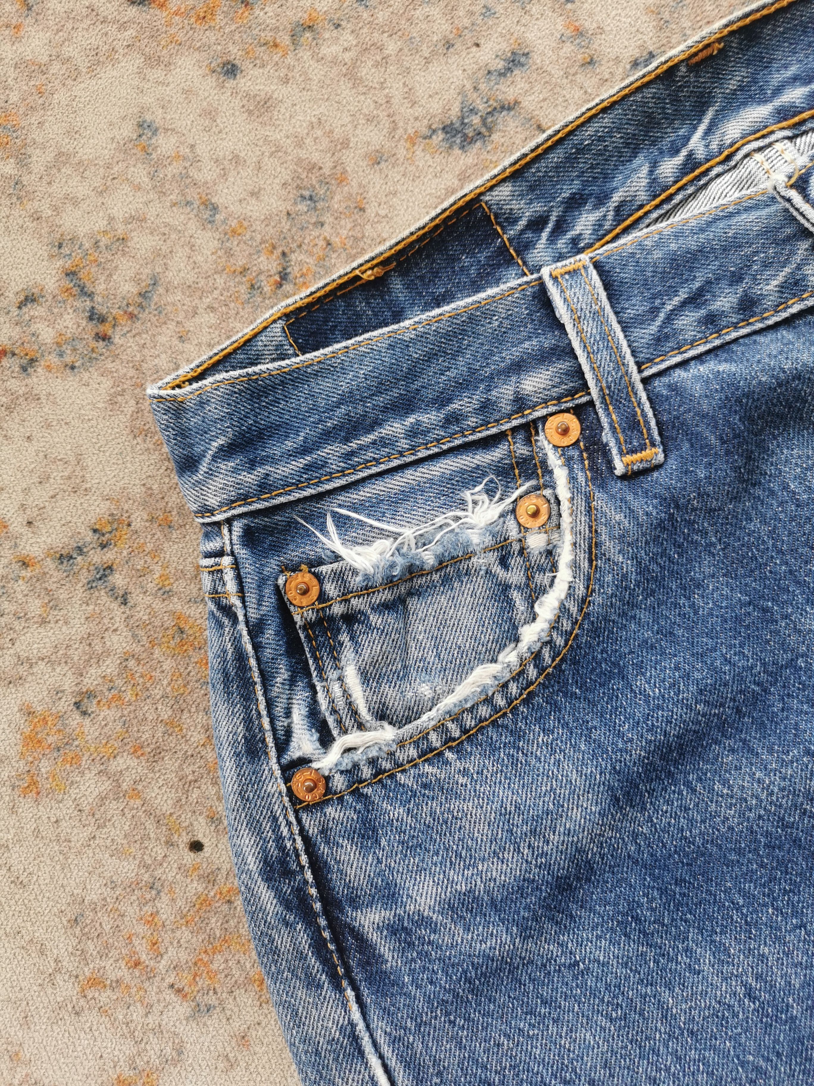 Levi's Vintage Levis 501 Jeans Size US 29 - 7 Thumbnail