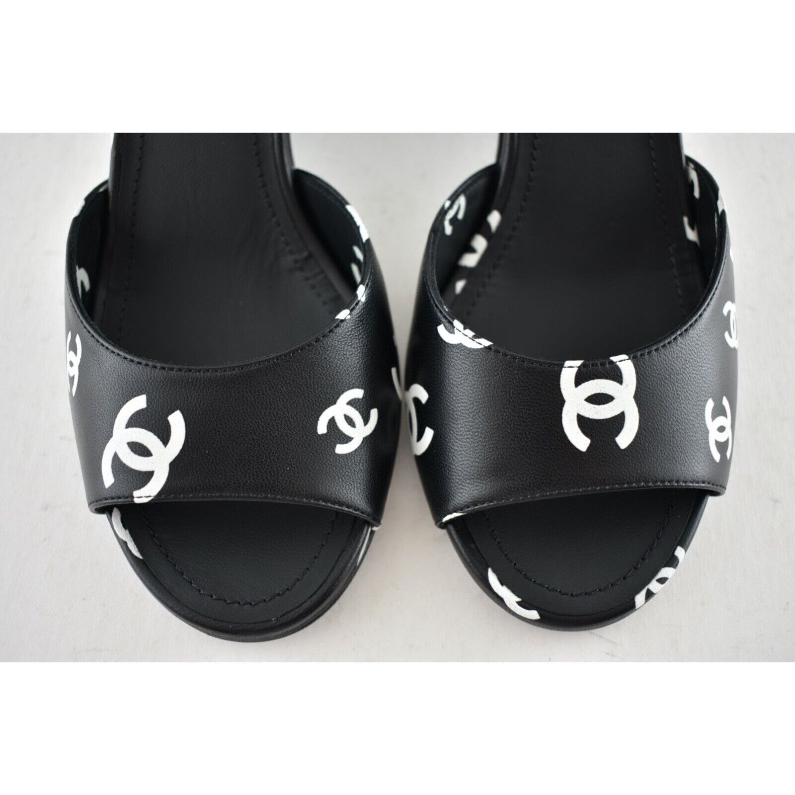 Chanel Chanel Print Lambskin Ankle Strap Block Heel Sandal 36.5 Size US 6.5 / IT 36.5 - 5 Thumbnail