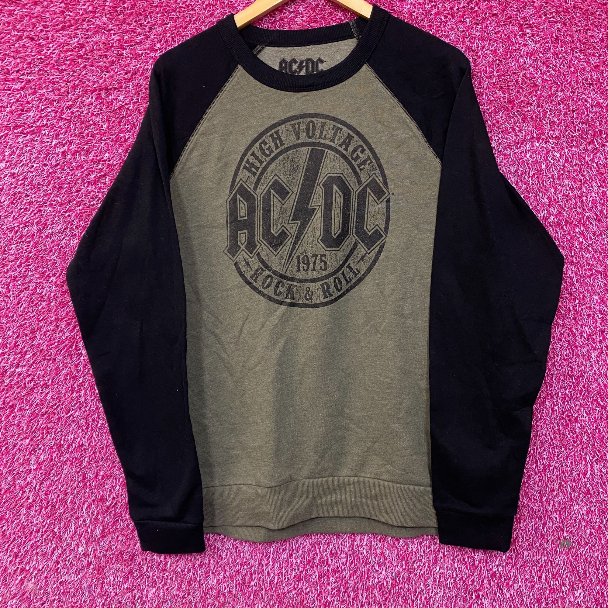 AC/DC AC/DC High Voltage Logo Band Crewneck Sweatshirt size Large Size US L / EU 52-54 / 3 - 1 Thumbnail
