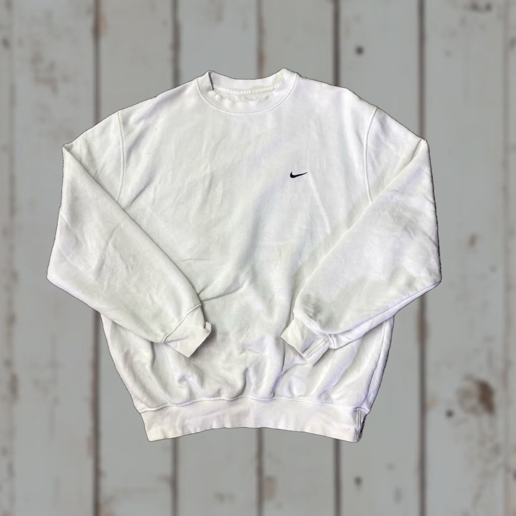 Nike VINTAGE Nike Small Swoosh Check White Crewneck Sweatshirt Medium Men’s Sweatshirt White Nike Sportswear Crewneck Pullover Size US M / EU 48-50 / 2 - 1 Thumbnail