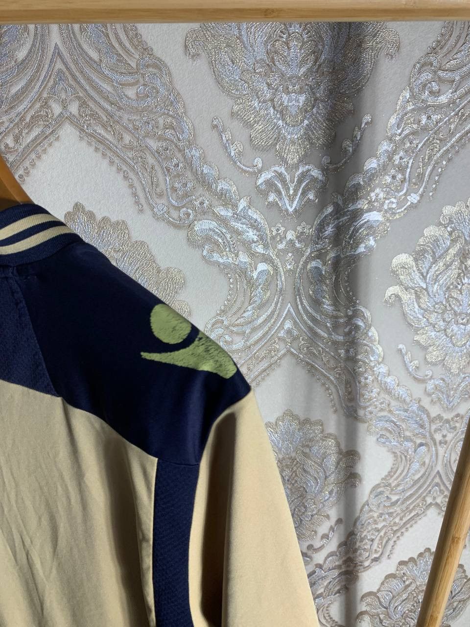 Macron × Vintage VERY RARE MACRON LEEDS UNITED ENGLAND SOCCER JERSEY Y2K 90s Size US XL / EU 56 / 4 - 8 Thumbnail