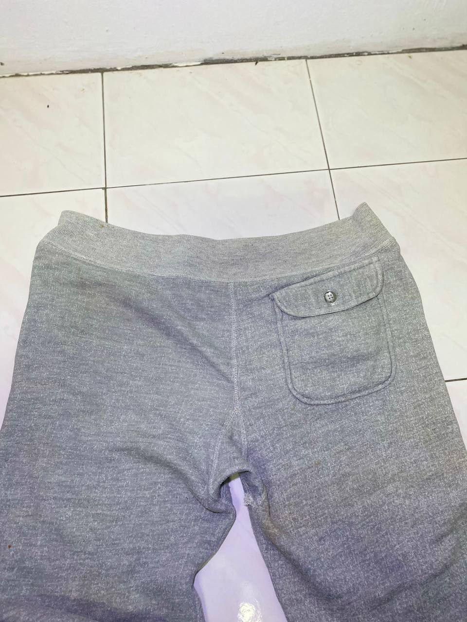 Descente vintage ucla bruins by descente grey sweatpants nice design Size US 37 - 7 Thumbnail