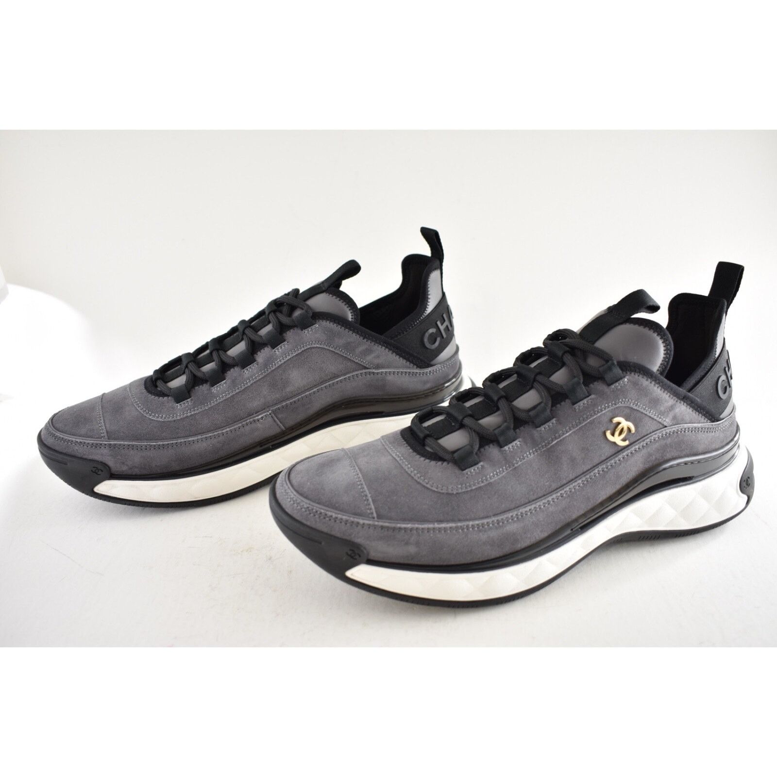 Chanel Chanel 23K Mens Grey Black White CC Logo Lace Up Low Top Size US 11 / EU 44 - 9 Thumbnail