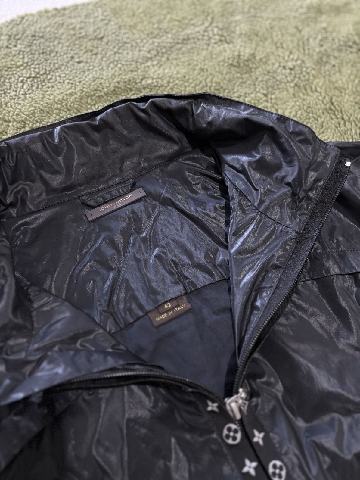 Louis Vuitton Louis Vuitton Zip Shirt Size M / US 6-8 / IT 42-44 - 1 Thumbnail