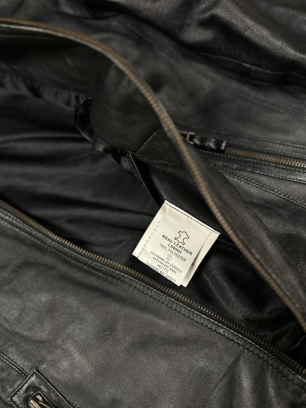Japanese Brand × Vintage Vintage Y2K Black Genuine Leather Bomber Jacket Size US S / EU 44-46 / 1 - 8 Thumbnail