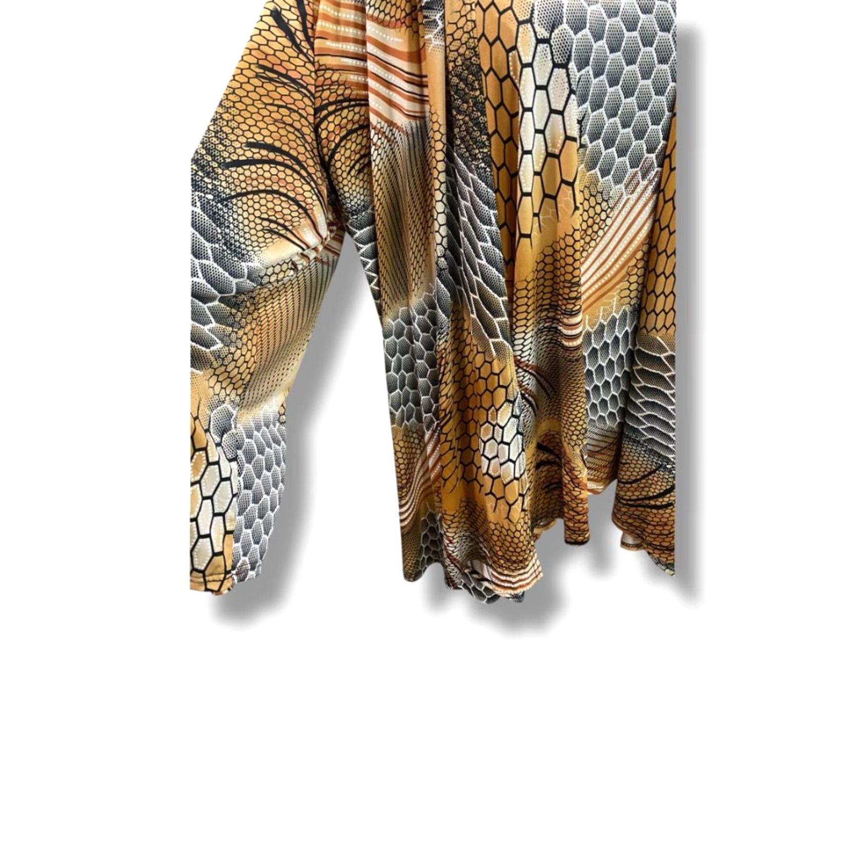 Vintage LBisse Womens Shirt Pullover Cardigan 3X Plus Gold Abstract Reptile Print 95% polyester 5% spandex Womens Mens Girls Size XXL / US 16-18 / IT 52-54 - 3 Thumbnail