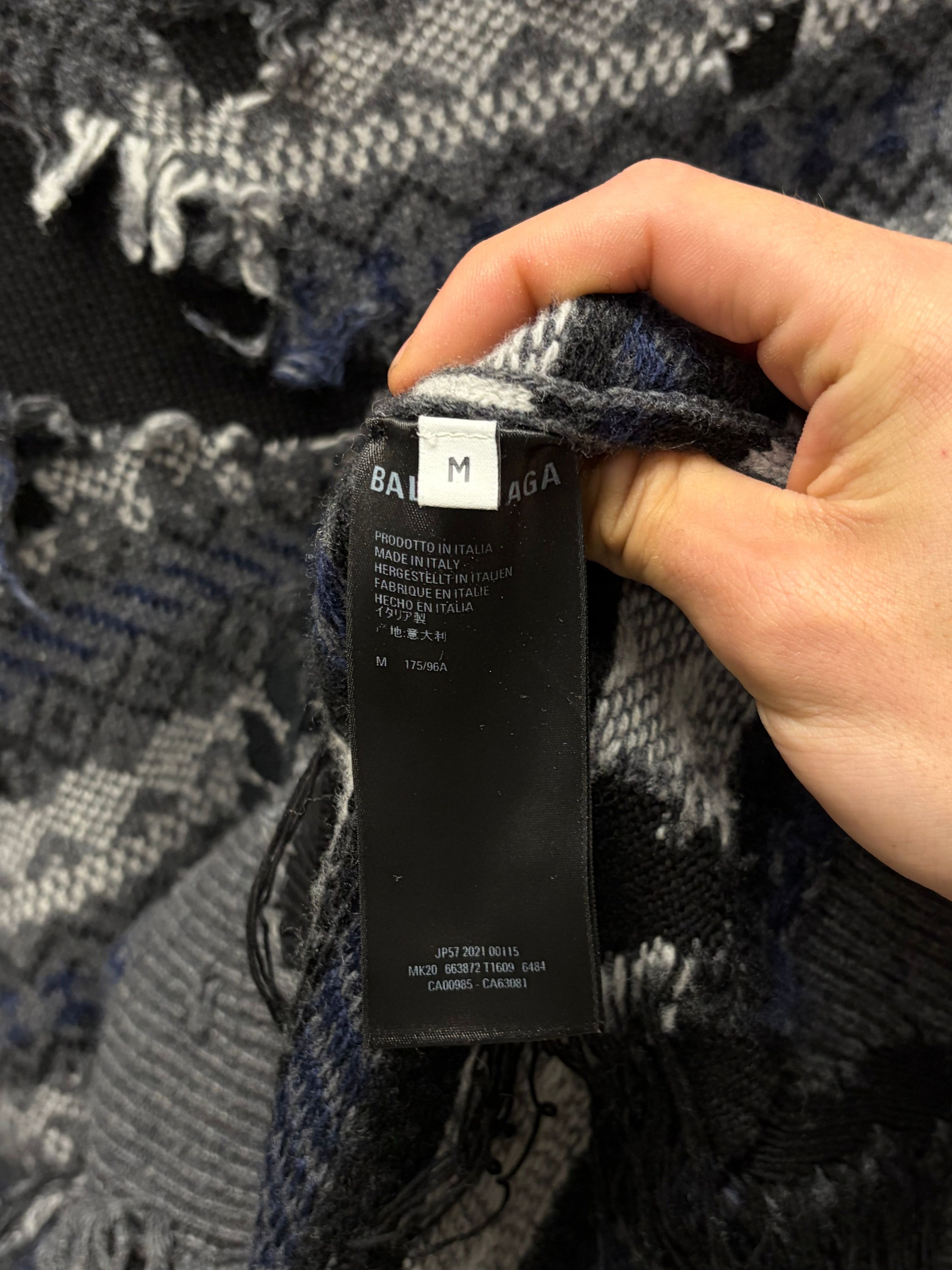 Balenciaga AW2021 Balenciaga ‘Fair Isle’ Distressed Knit Sweater Size US M / EU 48-50 / 2 - 5 Thumbnail