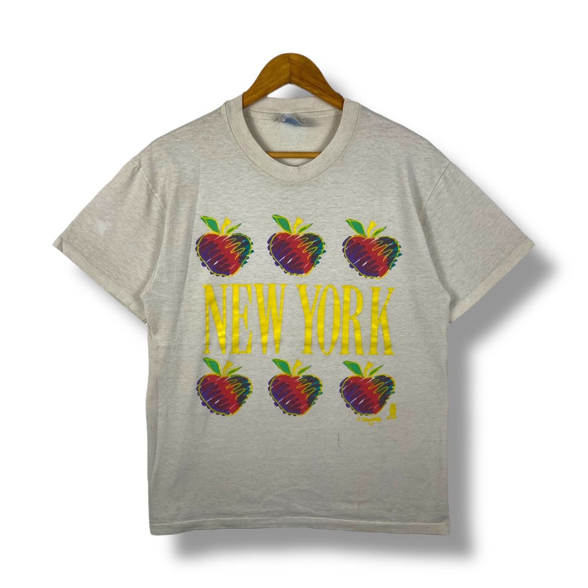 Vintage Vintage 90's NEW YORK APPLE Fruz Loca Graphic Tee Shirt Size US M / EU 48-50 / 2 - 1 Thumbnail