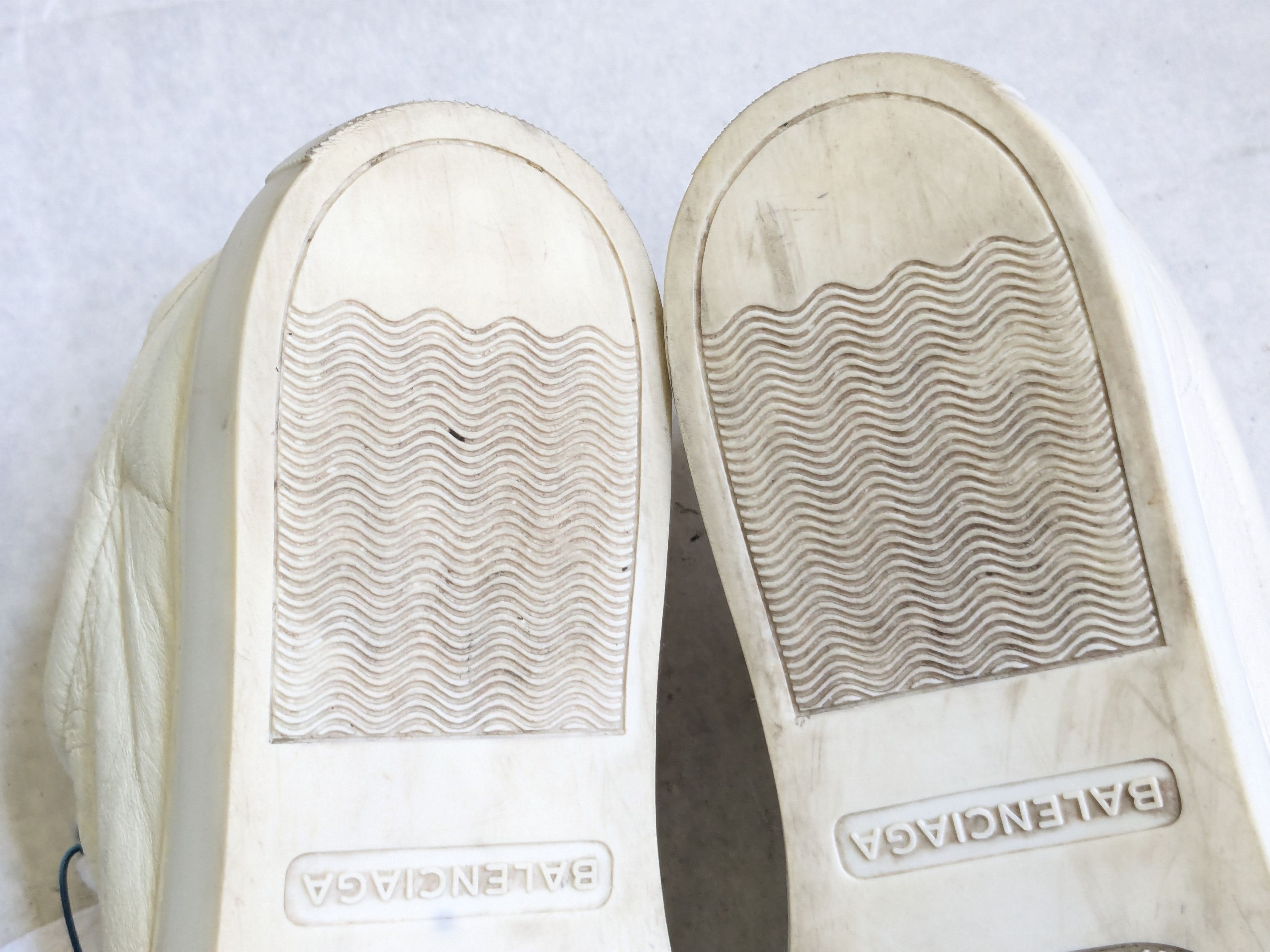 Balenciaga Balenciaga Arena White 10 Low Tops Leather Size US 10 / EU 43 - 14 Thumbnail