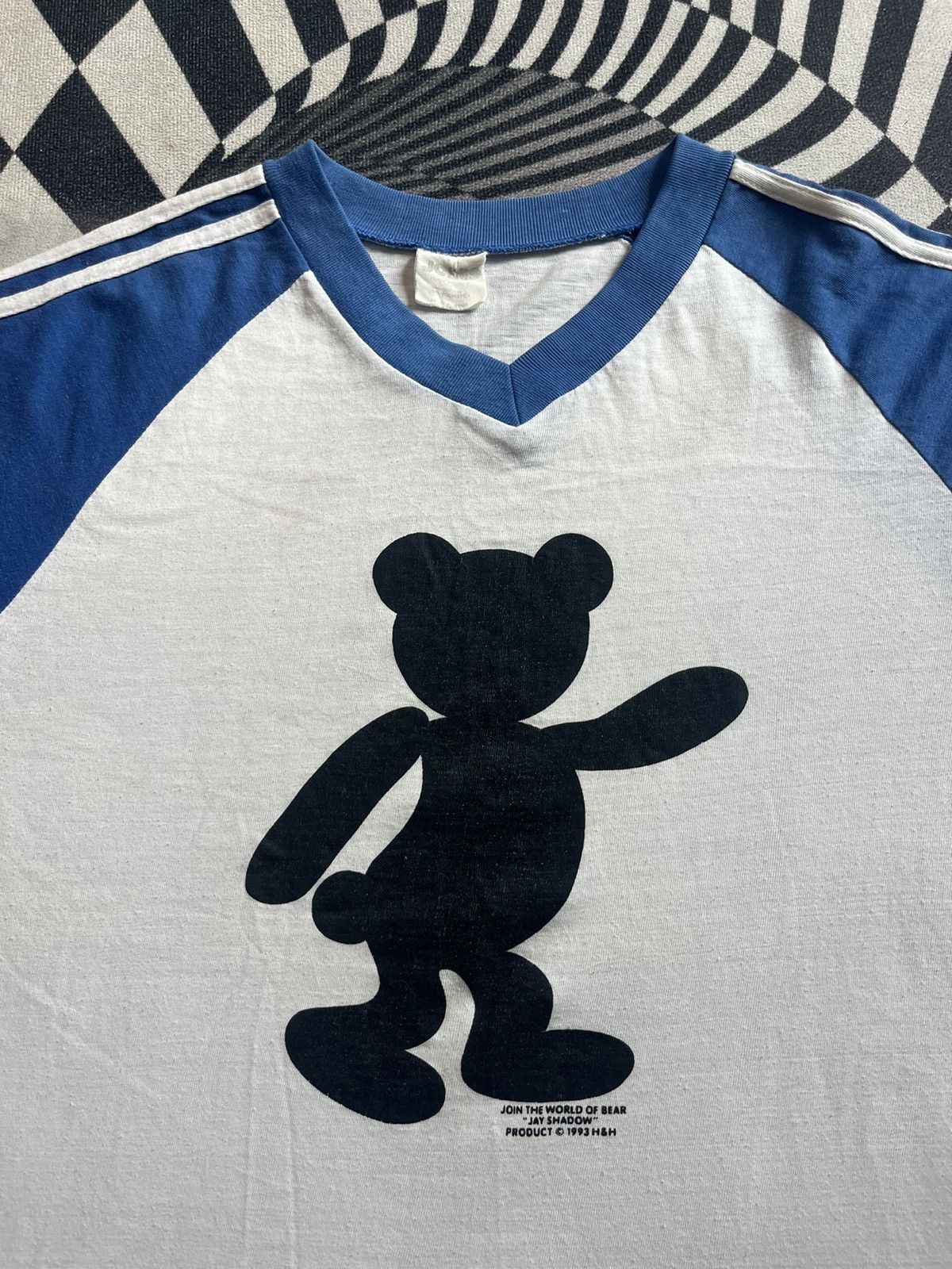 Arts & Science Vtg JOIN THE WORLD OF BEAR “ JAY SHADOW “ 1993’s V-neck Size US XL / EU 56 / 4 - 5 Thumbnail