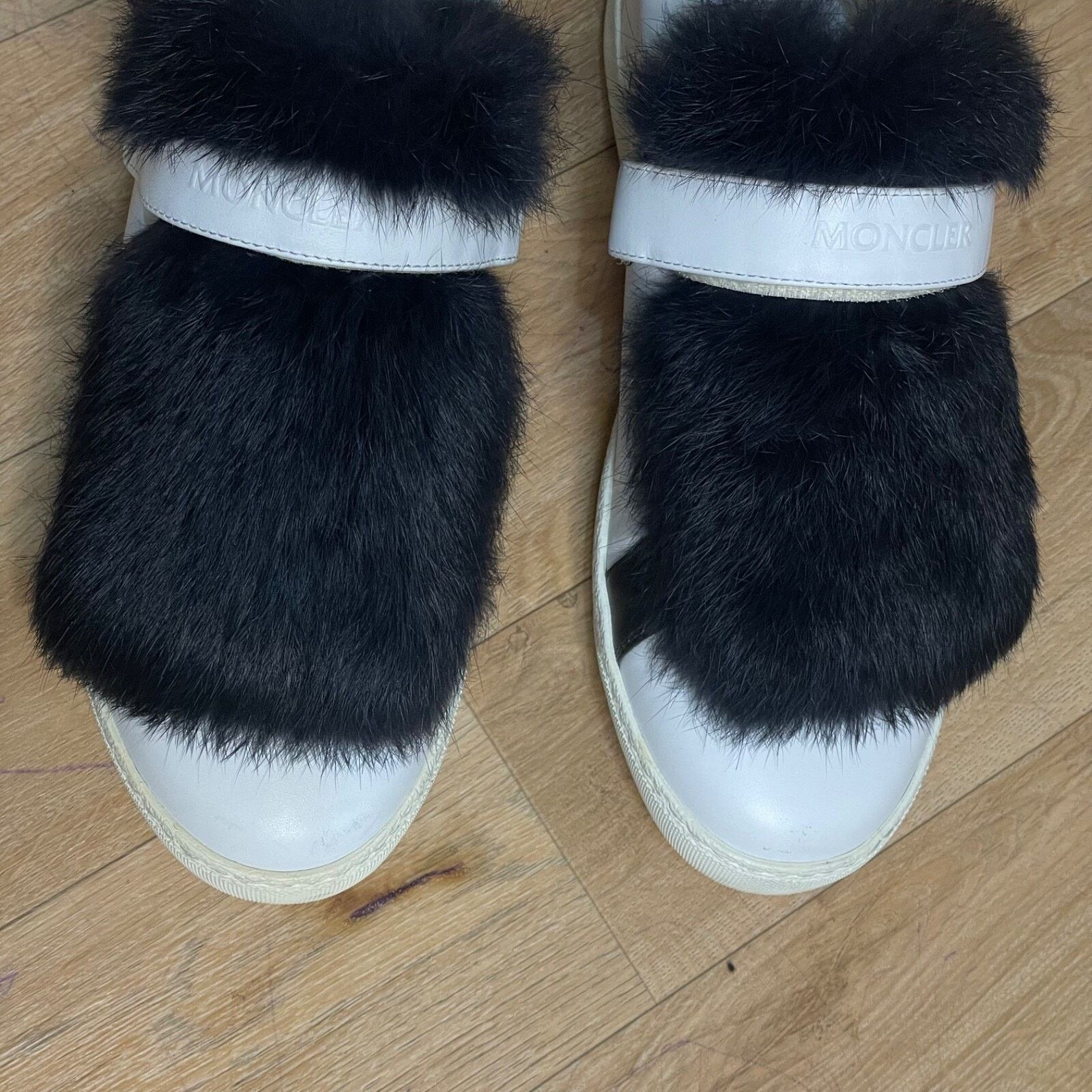 Moncler MONCLER women's shoes sneakers leather LUCIE FUR Low Top Size US 9 / IT 39 - 7 Thumbnail
