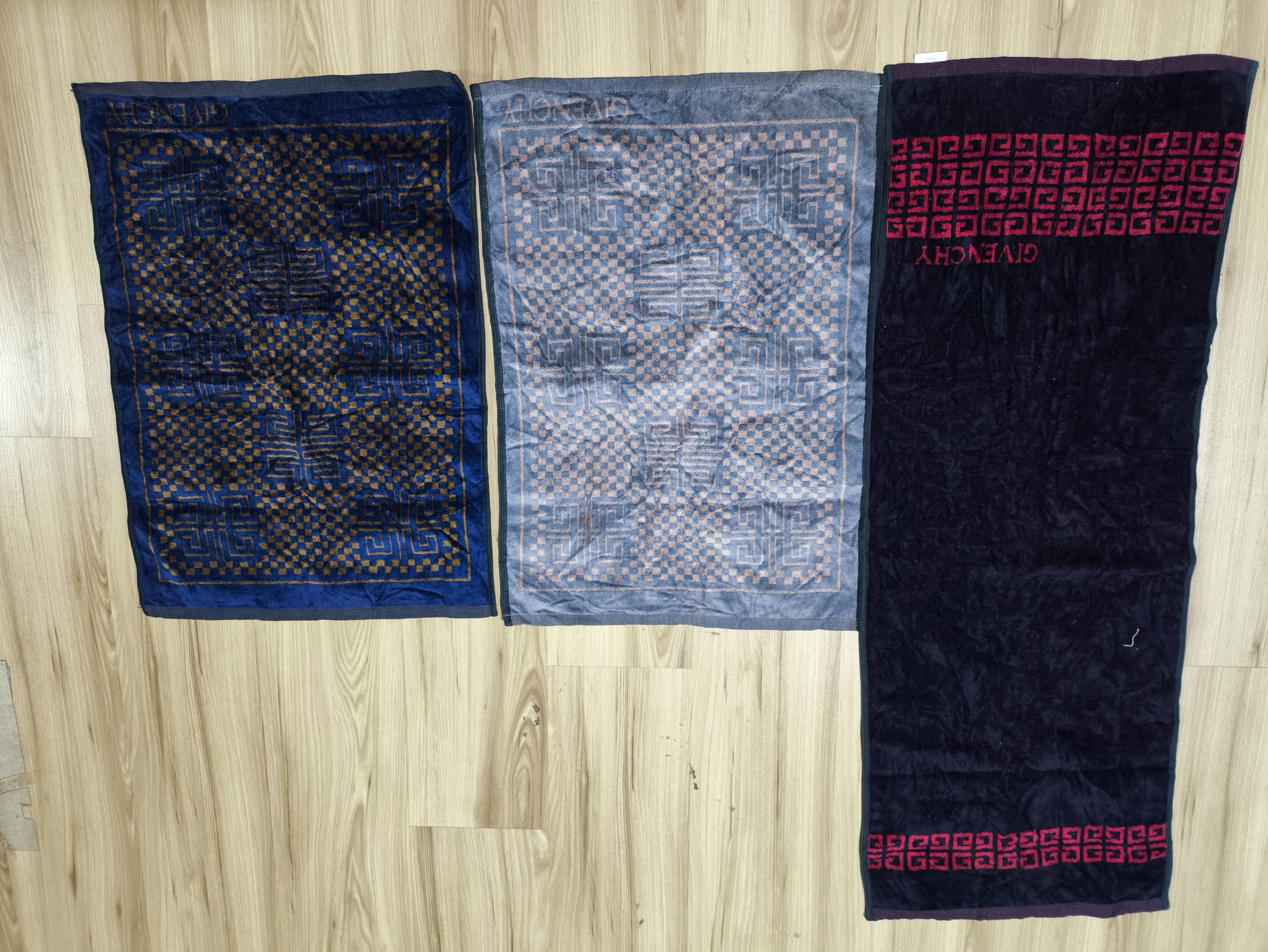 Givenchy Givenchy Cotton Towel Sheets 3 piece set Size ONE SIZE - 3 Thumbnail