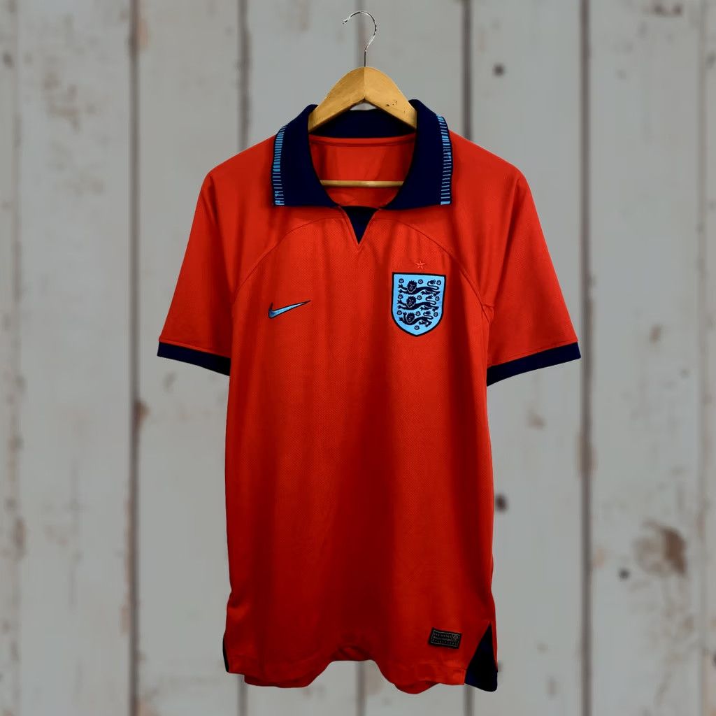 Vintage VINTAGE England soccer jersey T-Shirt XL Red Men Retro 90s Y2K Rare Size US XL / EU 56 / 4 - 1 Thumbnail