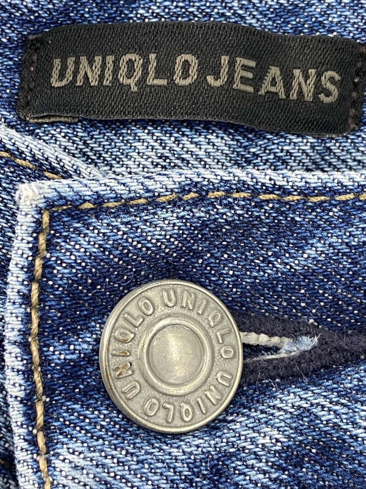 Uniqlo Uniqlo Blue Wash Style Straight Leg Jeans Size US 32 / EU 48 - 10 Thumbnail