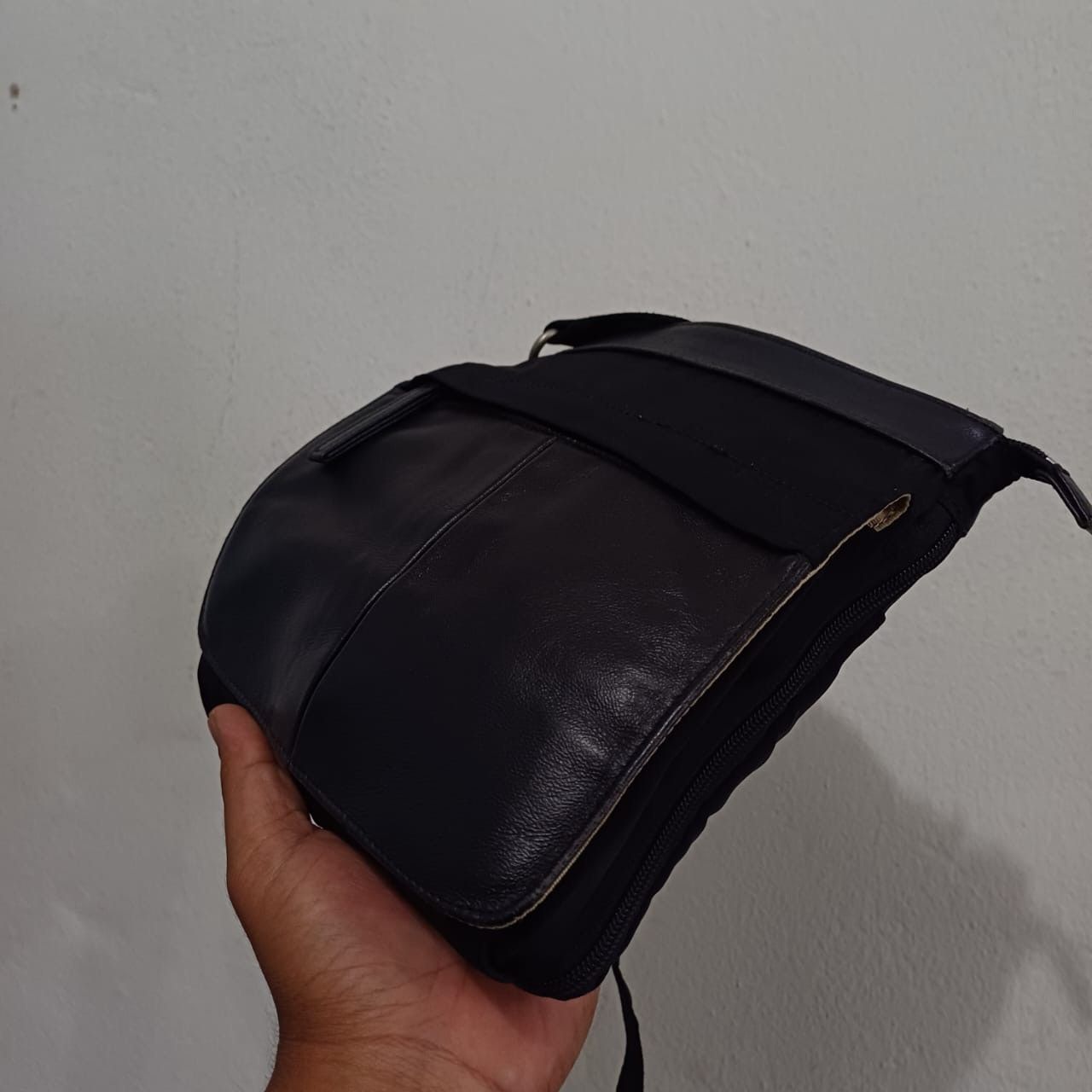 Japanese Brand 💥Last Drop💥Yohji Yamamoto Ysaccs Leather Nylon Sling Bag Size ONE SIZE - 6 Thumbnail