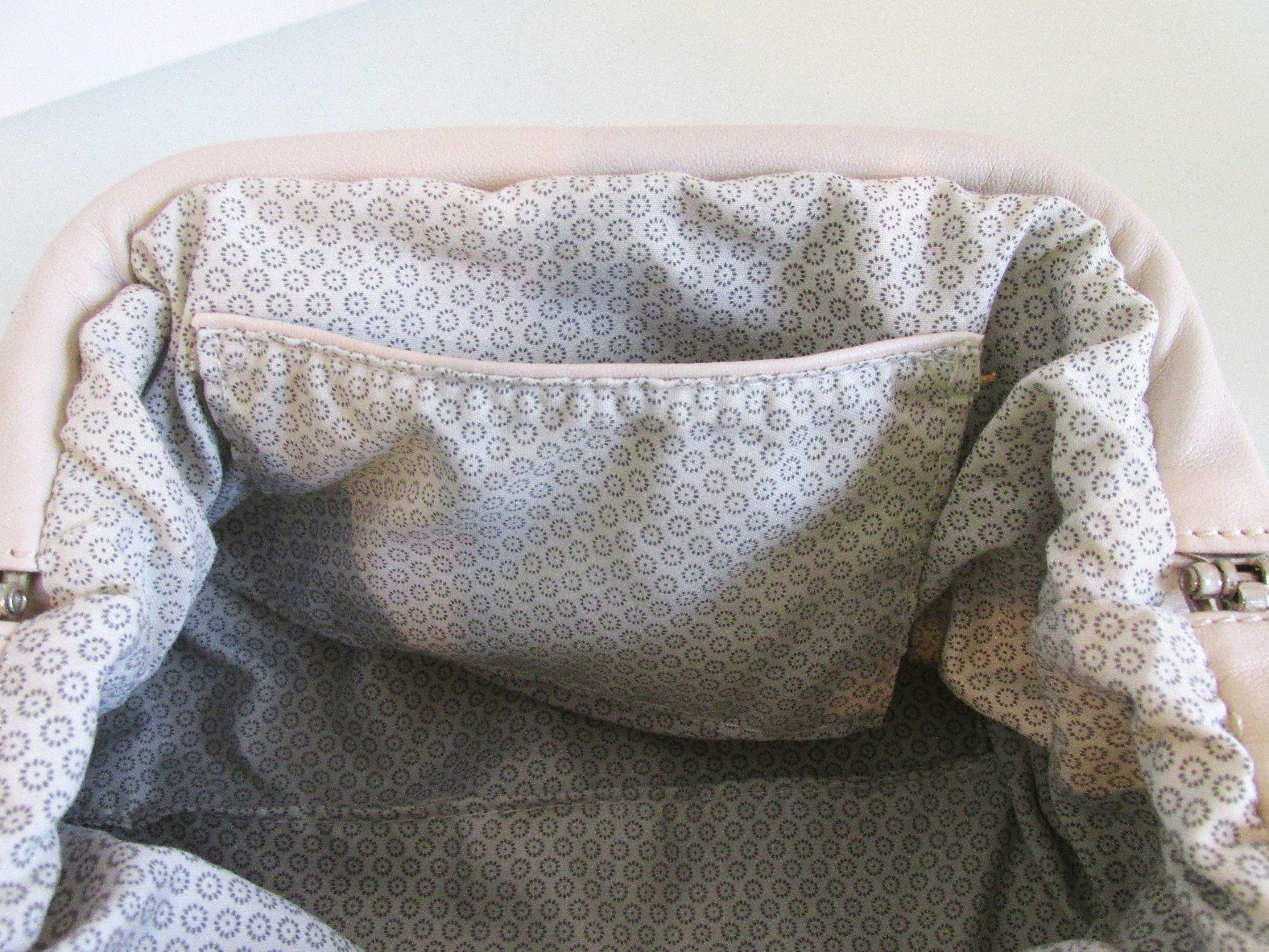 Other Urban Expressions (NWOT) Shoulder/Clutch-Style Handbag Size ONE SIZE - 8 Thumbnail