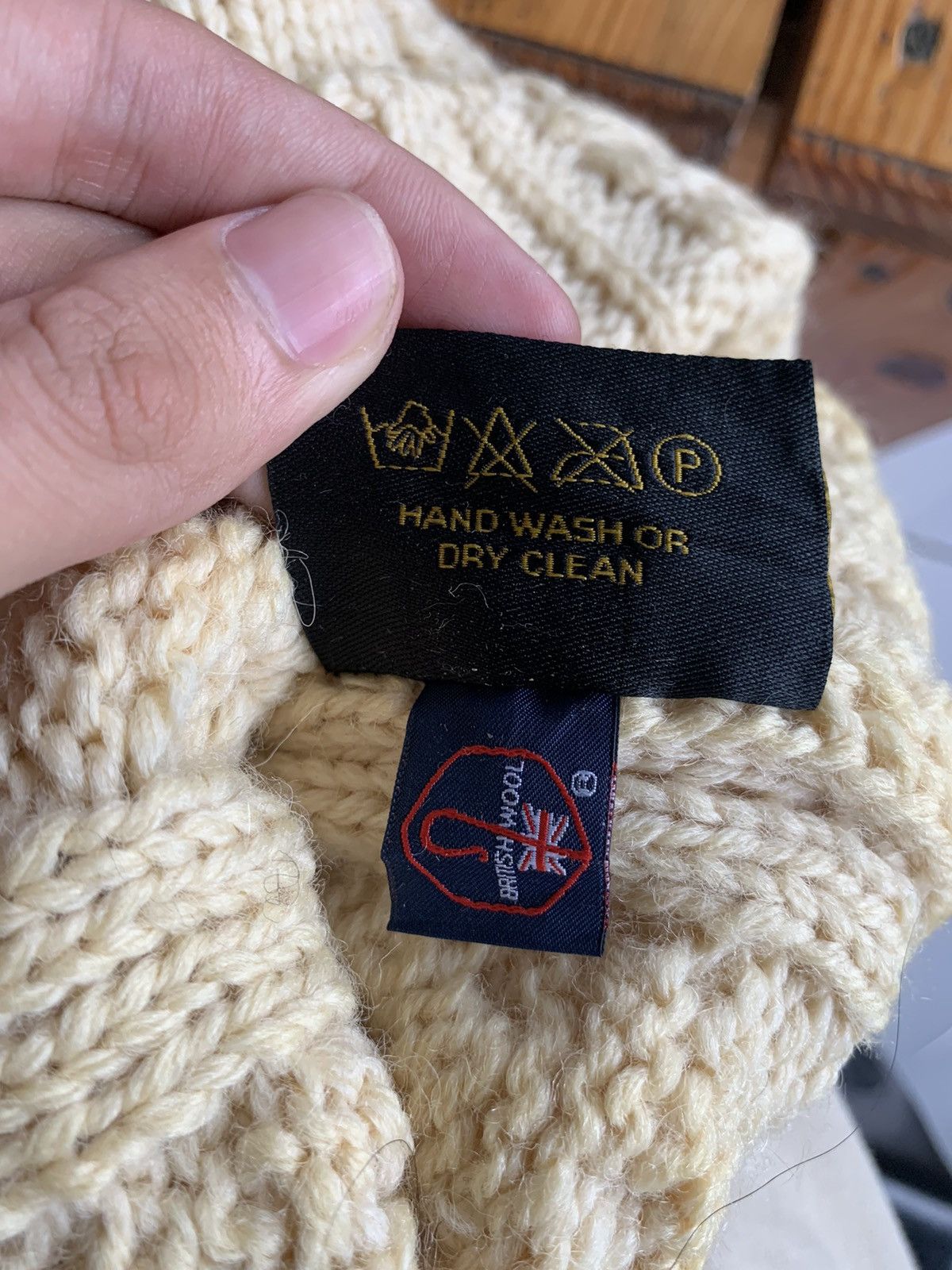 Japanese Brand HIGHLANDS MADE IN ENGLAND KNIT CROCHET BRITISH WOOL BEANIE Size ONE SIZE - 10 Thumbnail