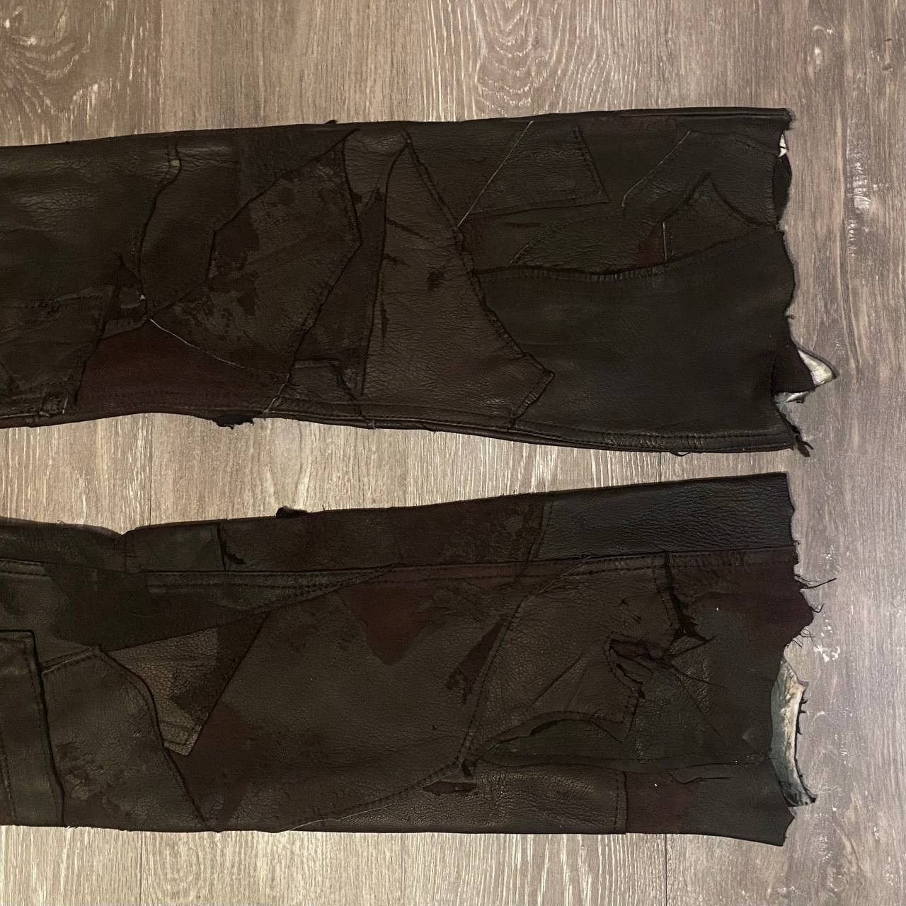 Yasuyuki Ishii Yasuyuki Ishii 1-of-1 Dark Red Leather Patchwork Pants Size US 32 / EU 48 - 4 Thumbnail