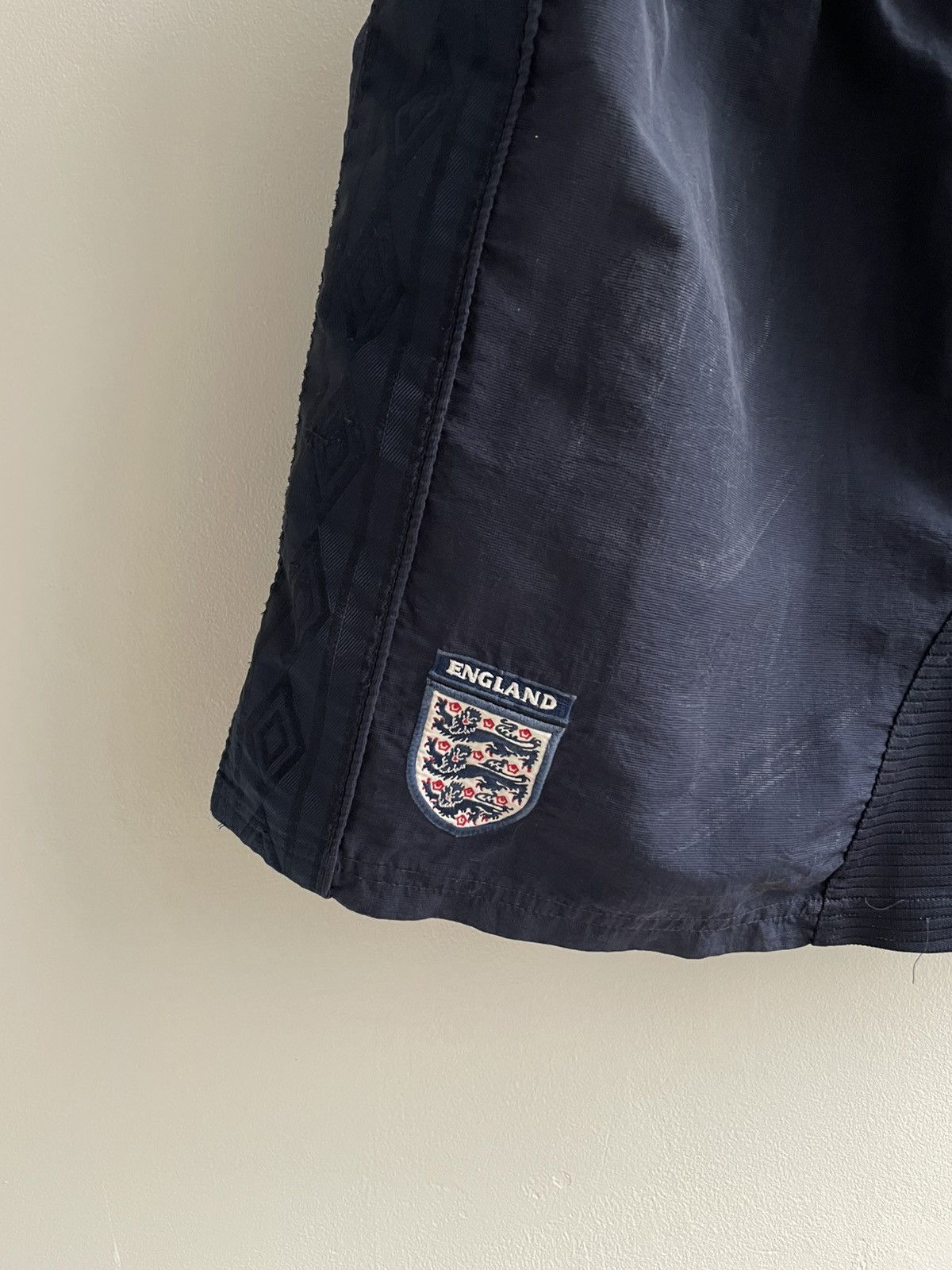 Umbro England 1999 2000 2001 Home Football Shorts Soccer Men Umbro Size US 34 / EU 50 - 3 Thumbnail