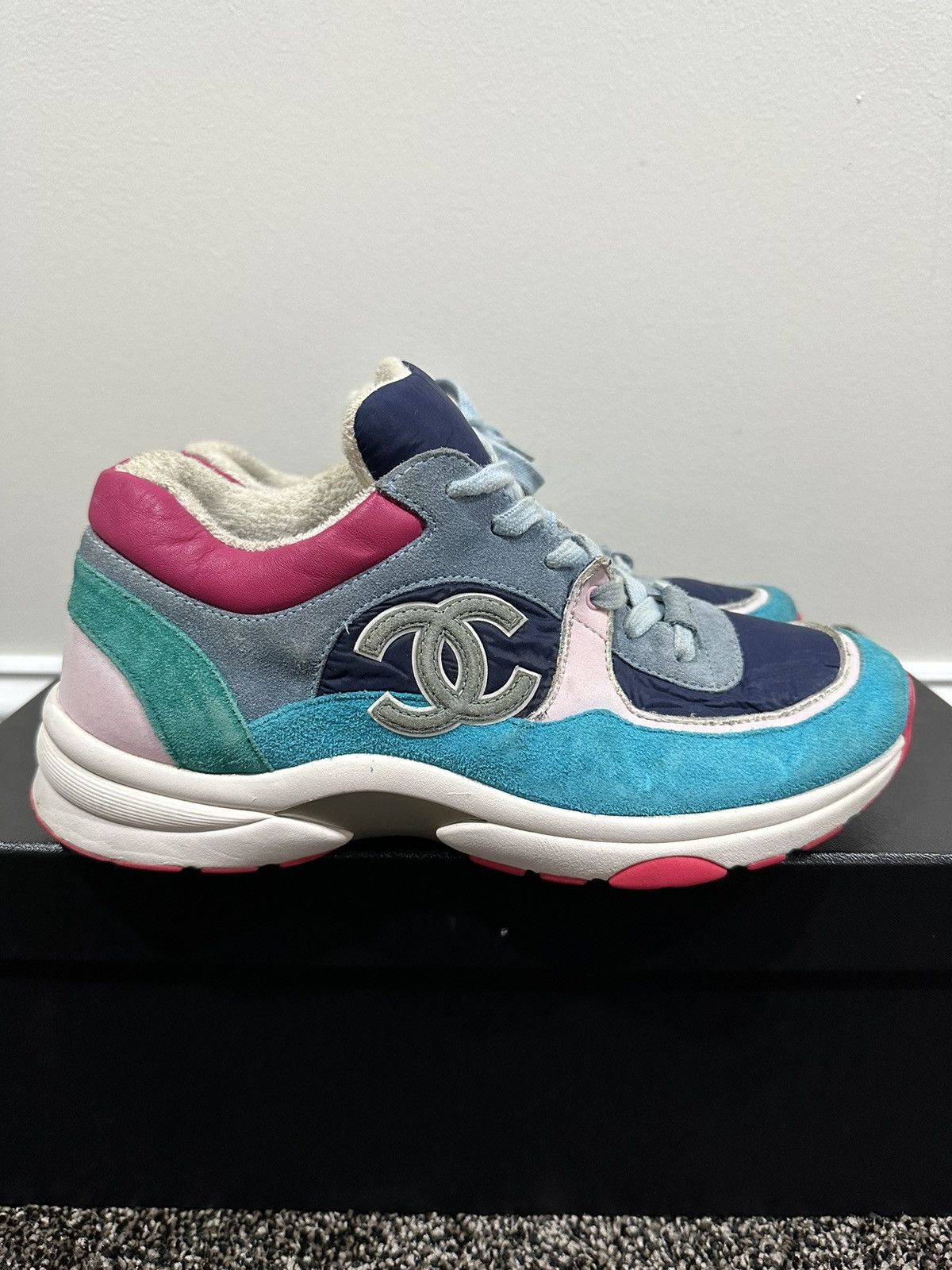 Chanel Chanel CC Logo Multicolor Suede Trainer Sneakers Size US 9.5 / IT 39.5 - 3 Thumbnail