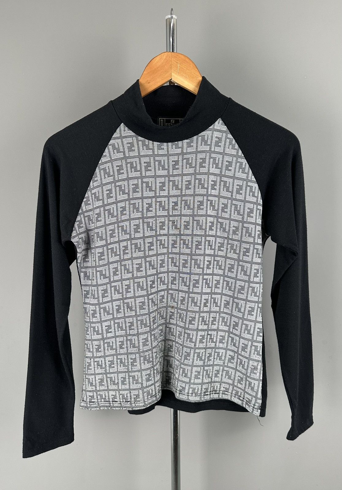 Fendi Fendi - Vintage - Mock Neck Pullover - Sweater Monogram Size ONE SIZE - 1 Thumbnail