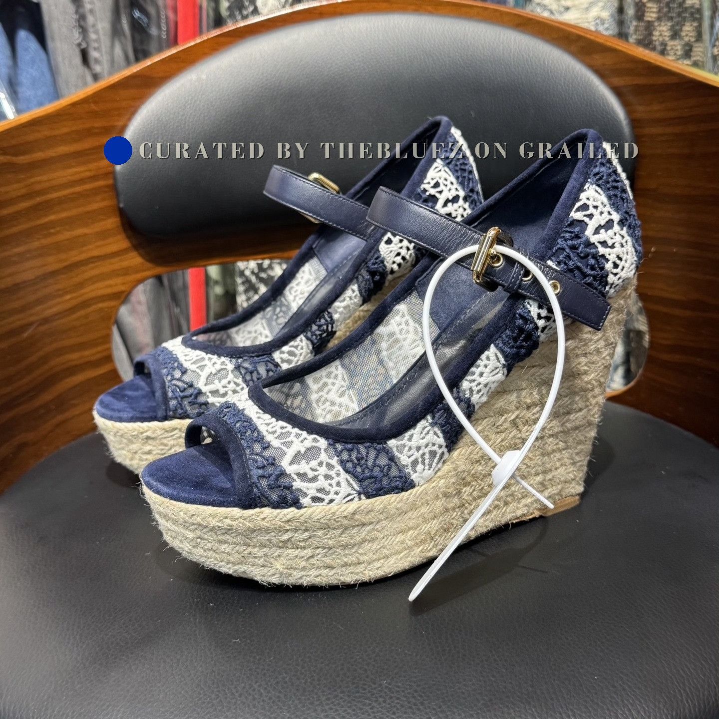 Louis Vuitton Louis Vuitton Metal Buckle Sandals Size US 5.5 / IT 35.5 - 1 Thumbnail