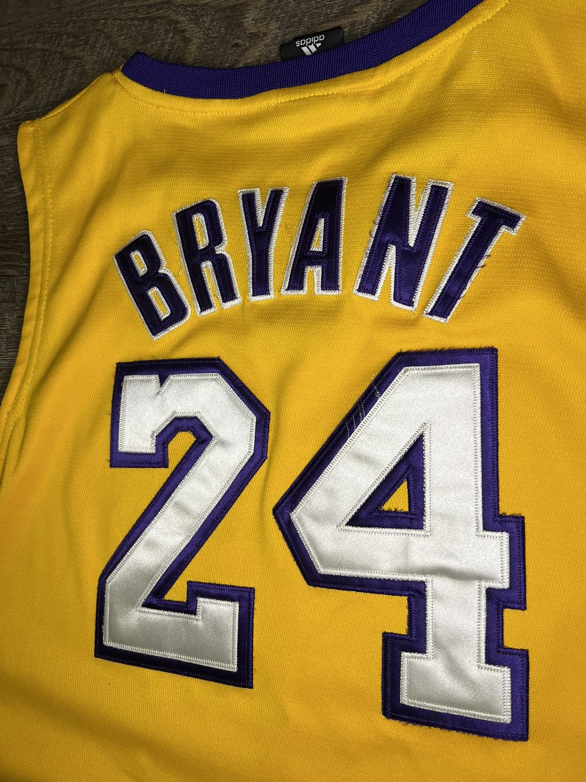 Kobe Bryant Lakers Adidas Stitched Jersey size XL