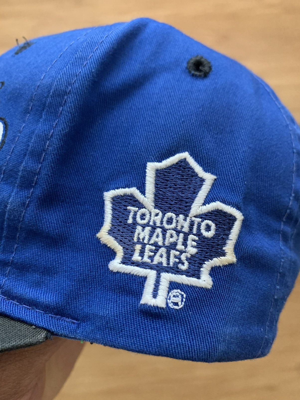 Starter 🍁 Vintage Toronto Maple Leaves SnapBack Hat (OS) Size ONE SIZE - 2 Thumbnail
