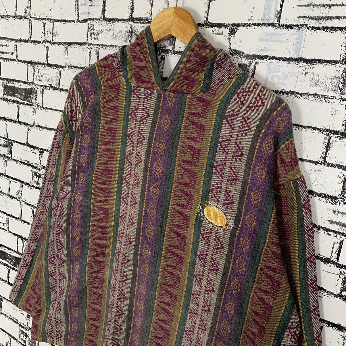 Vintage West Surfing Australia Hoodie Aztec Native Design Size US M / EU 48-50 / 2 - 3 Thumbnail