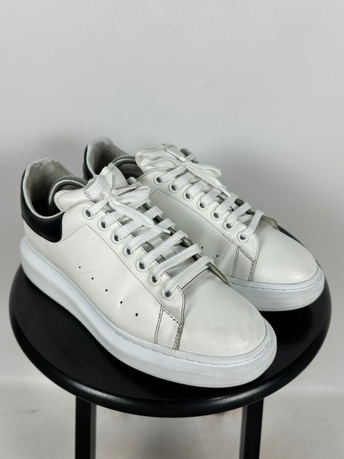 Alexander McQueen Alexander McQueen Oversized White Leather Sneakers Size US 9.5 / EU 42-43 - 5 Thumbnail