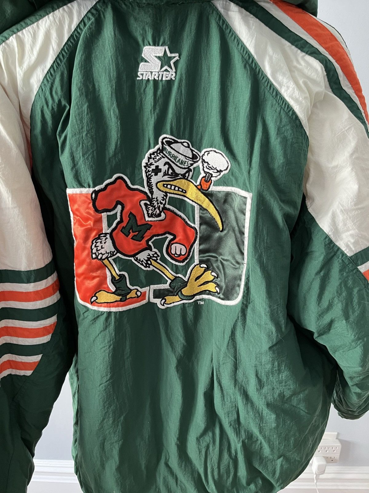 Starter VINTAGE Starter Miami Hurricanes Parka Jacket Size L Size US L / EU 52-54 / 3 - 6 Thumbnail