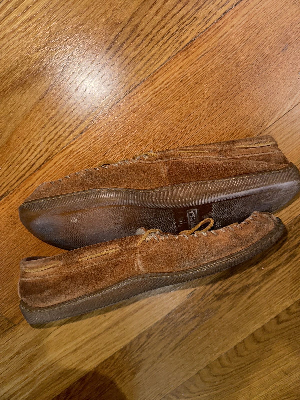 Minnetonka Brown Minnetonka Slip Ons Size US 11 / EU 44 - 2 Thumbnail